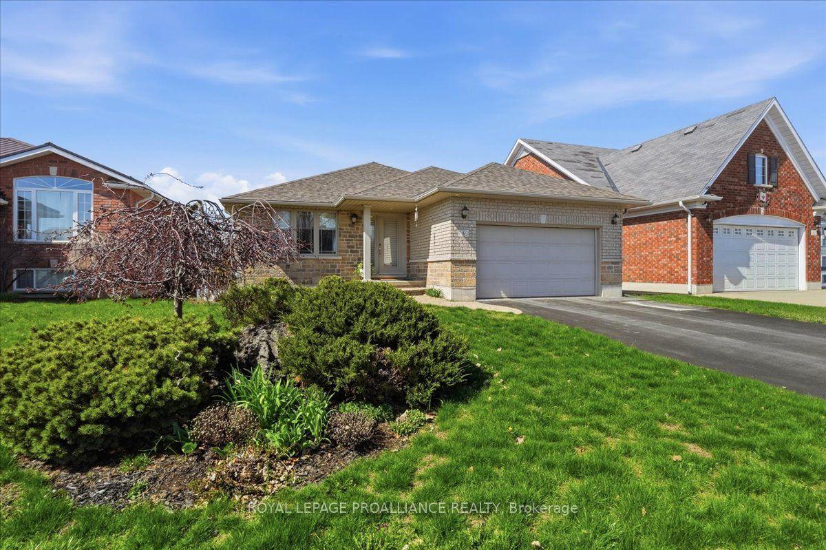 6 Boyce Court — photo 1