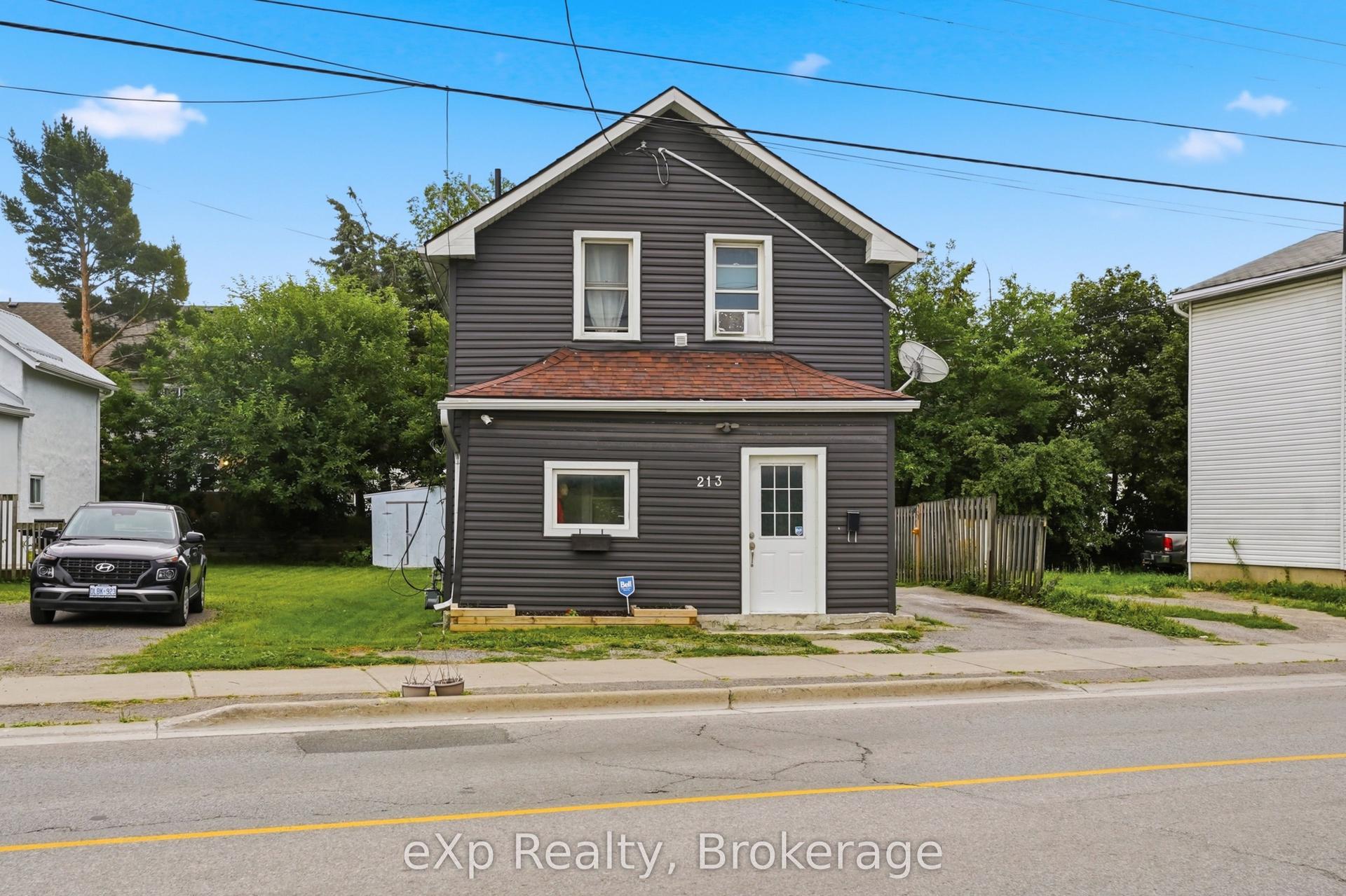 213 Station Street, Belleville — Detached for sale, photo 1
