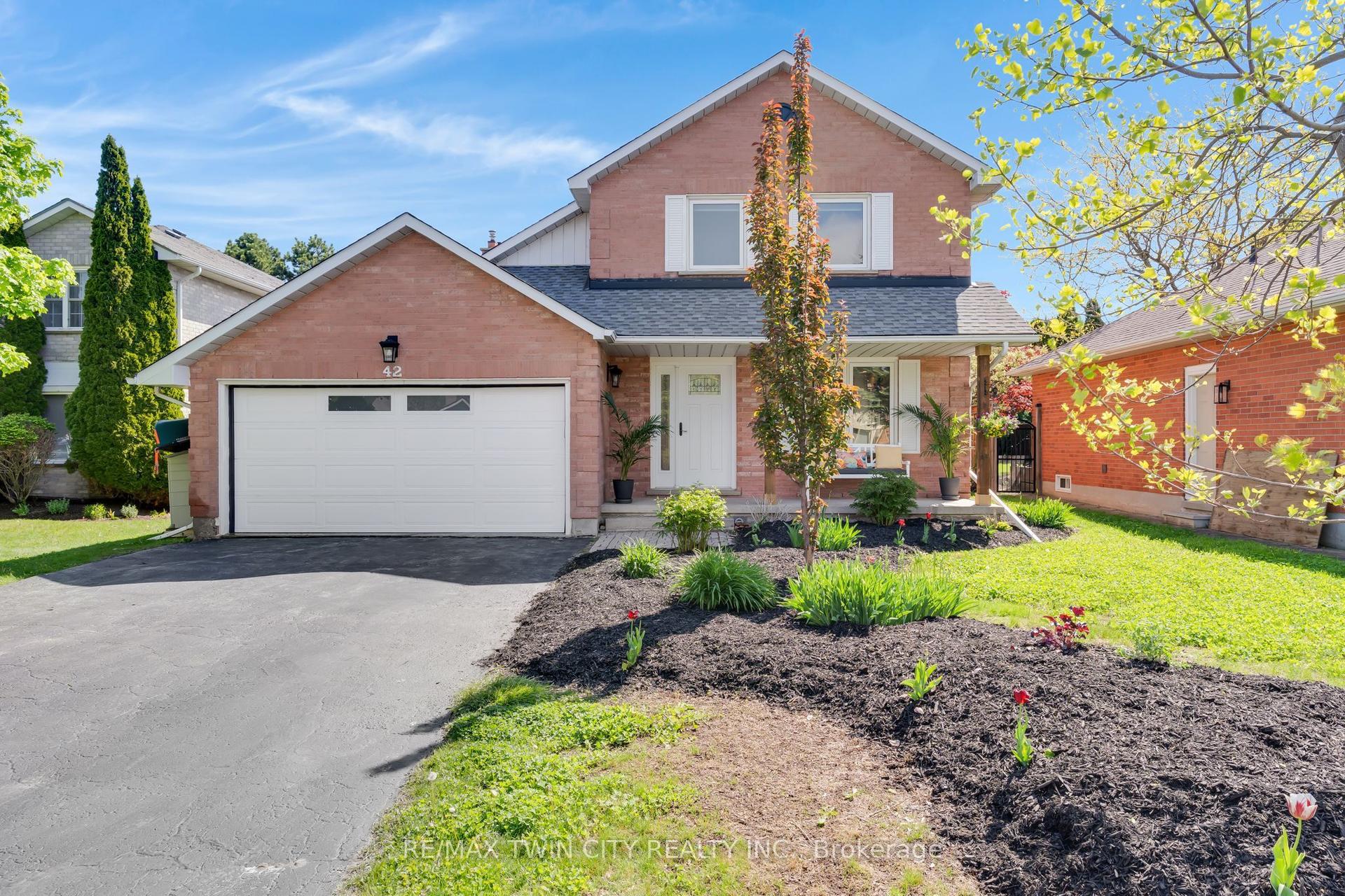 42 Handorf Drive — photo 1