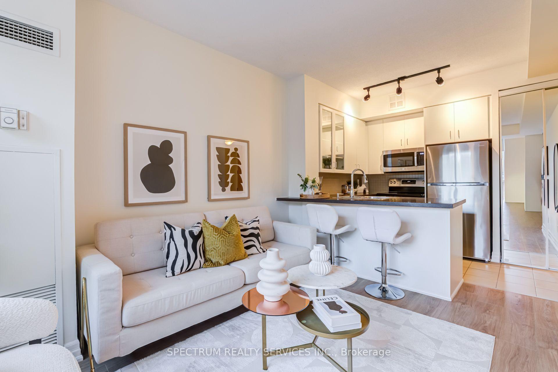 70 Alexander Street, Toronto — Condo for sale, photo 1