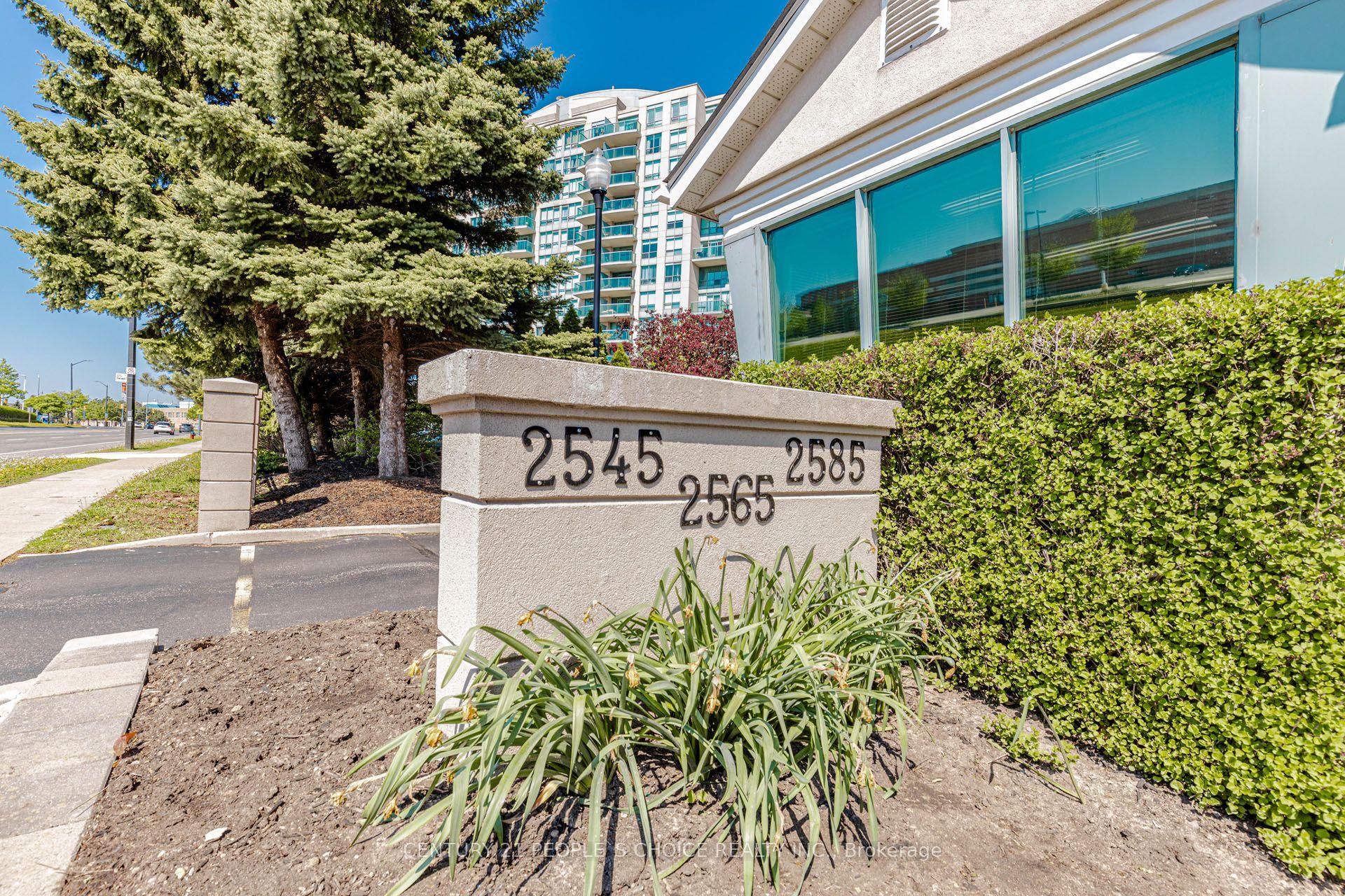 2565 Erin Centre Boulevard — photo 1