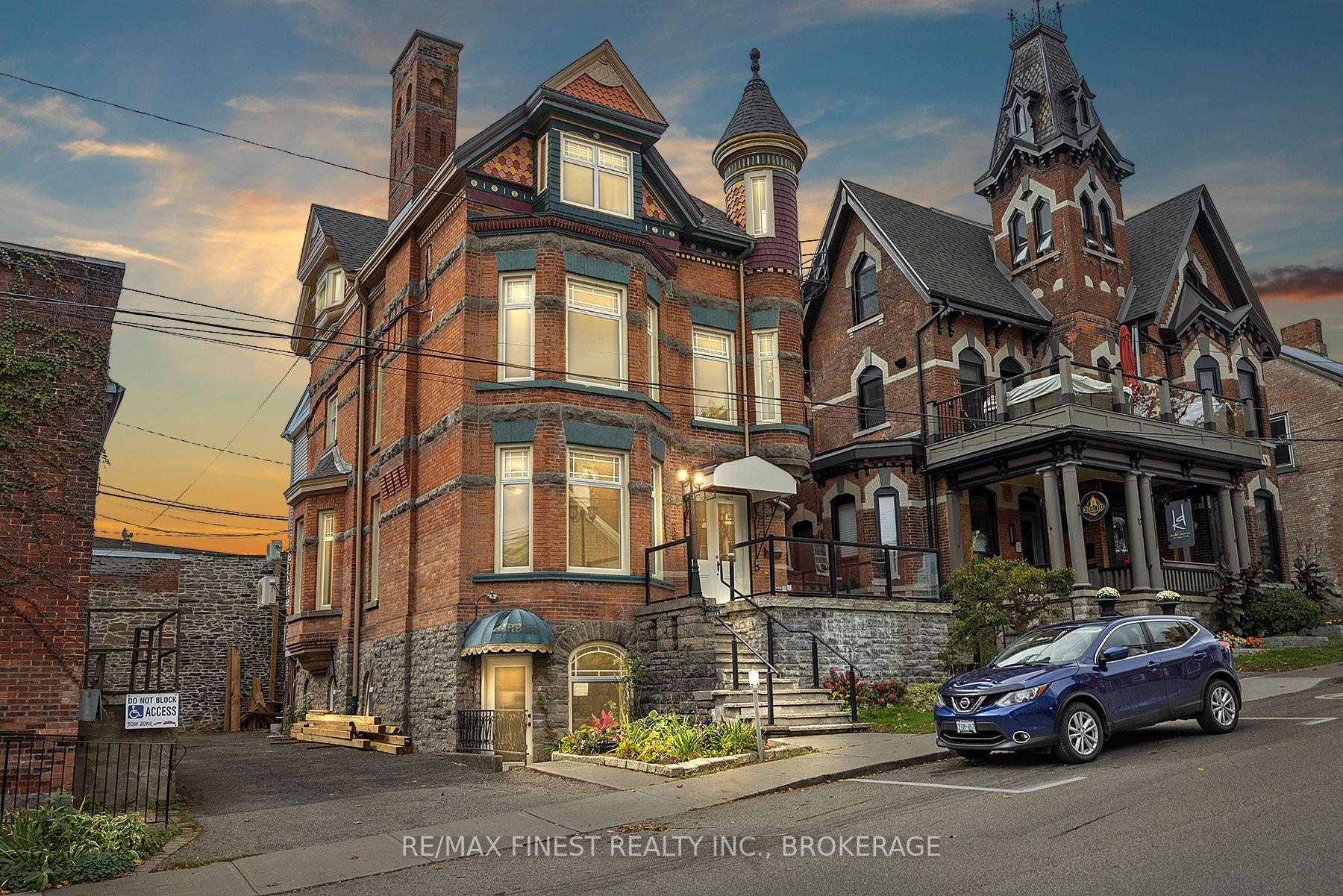 10 Victoria Avenue, Brockville — Detached for sale, photo 1