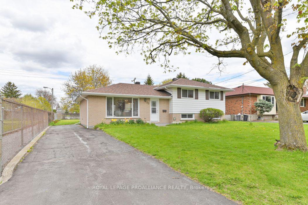 55 Village Drive — photo 1