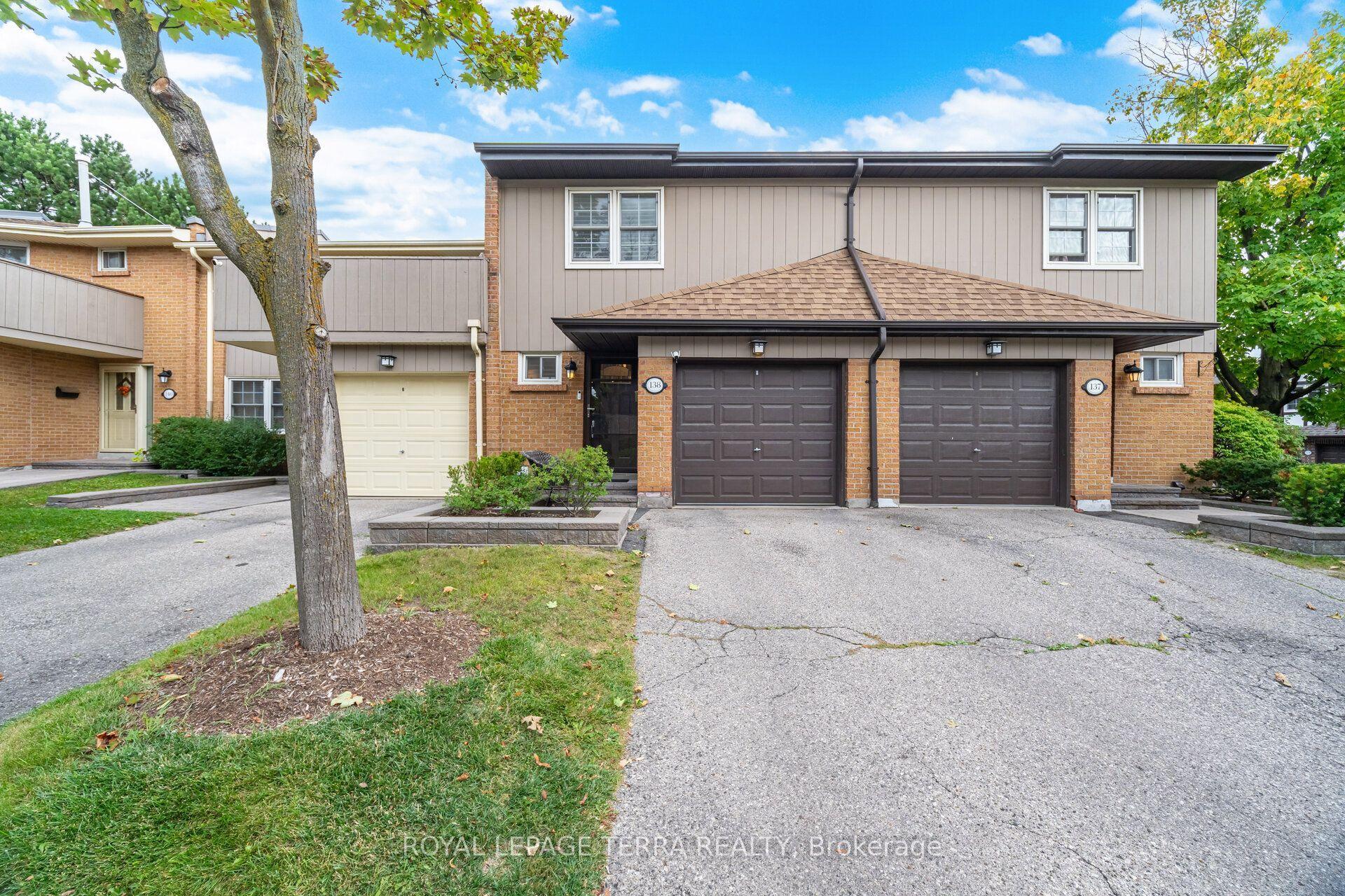 1951 Rathburn Road E 138 #138, Mississauga — Condo Town for sale, photo 1