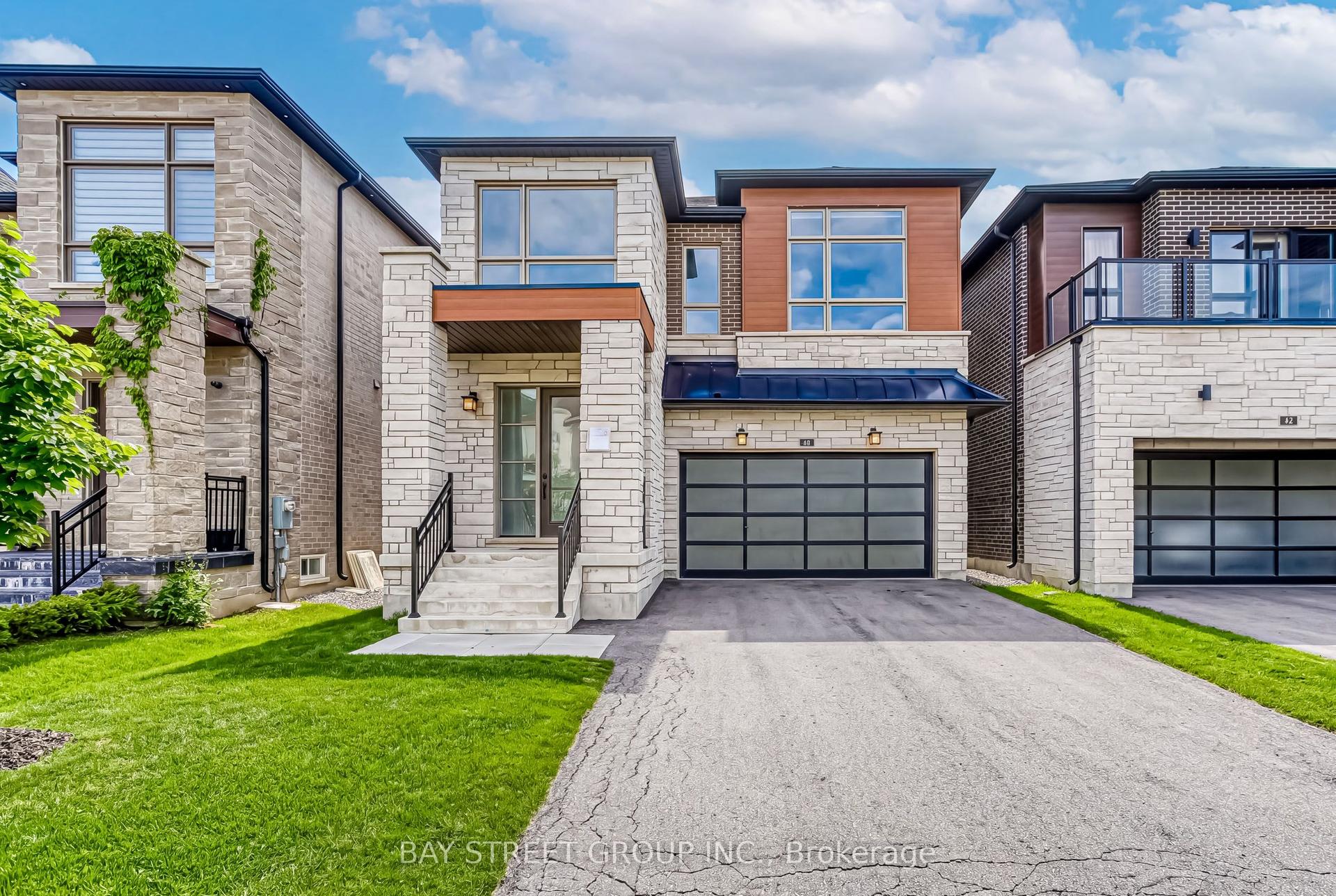 40 Meteorite Street — photo 1