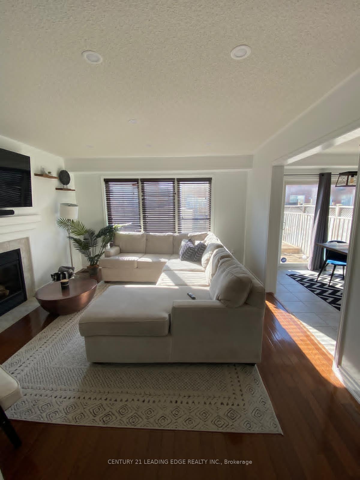 71 Jessop Drive, Brampton — Semi-Detached for lease, photo 1
