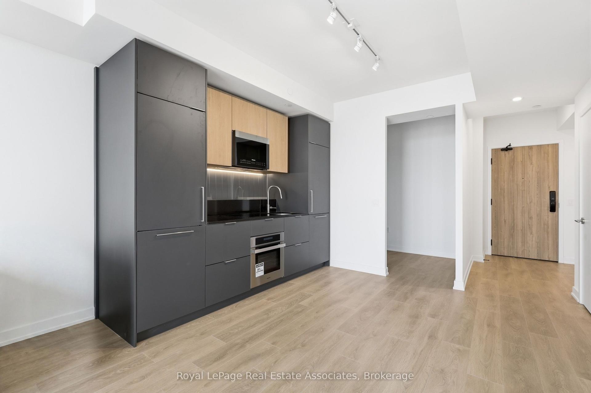 1 Fairview Road E 2701 #2701, Mississauga — Condo for lease, photo 1