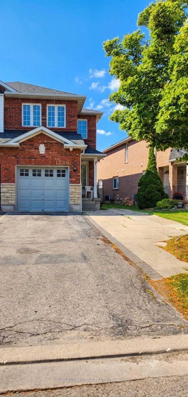 1200 Foxglove Place, Mississauga — Semi-Detached for lease, photo 1
