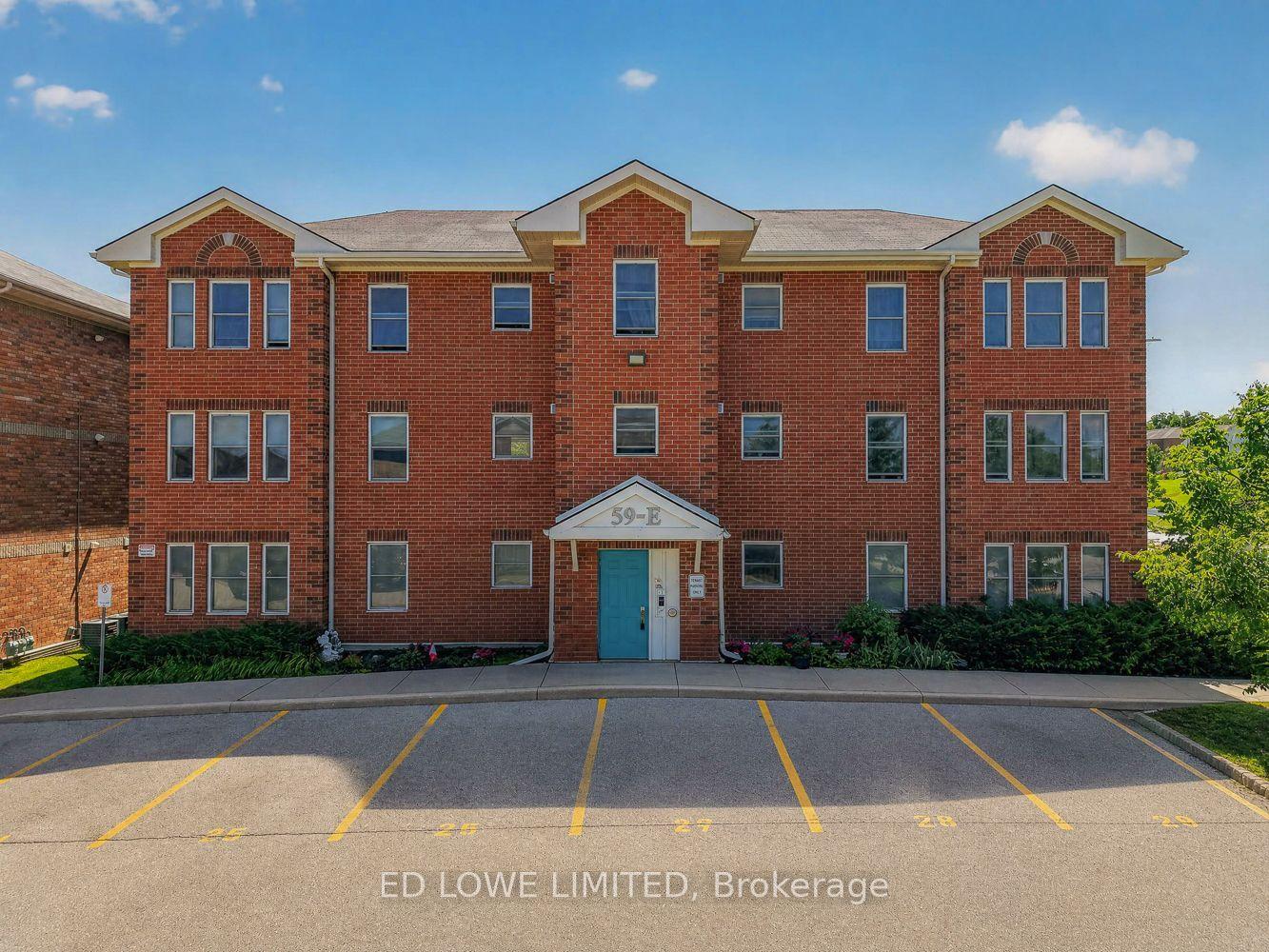 59 ARCH BROWN Court E-202 #E-202, Barrie — Townhouse for lease, photo 1