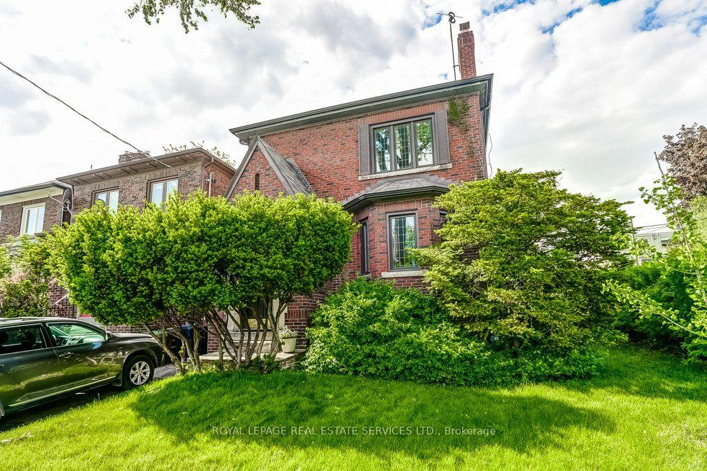 2 Larkin Avenue — photo 1