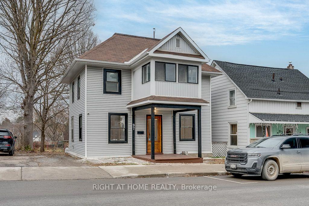 97 Madawaska Street — photo 1