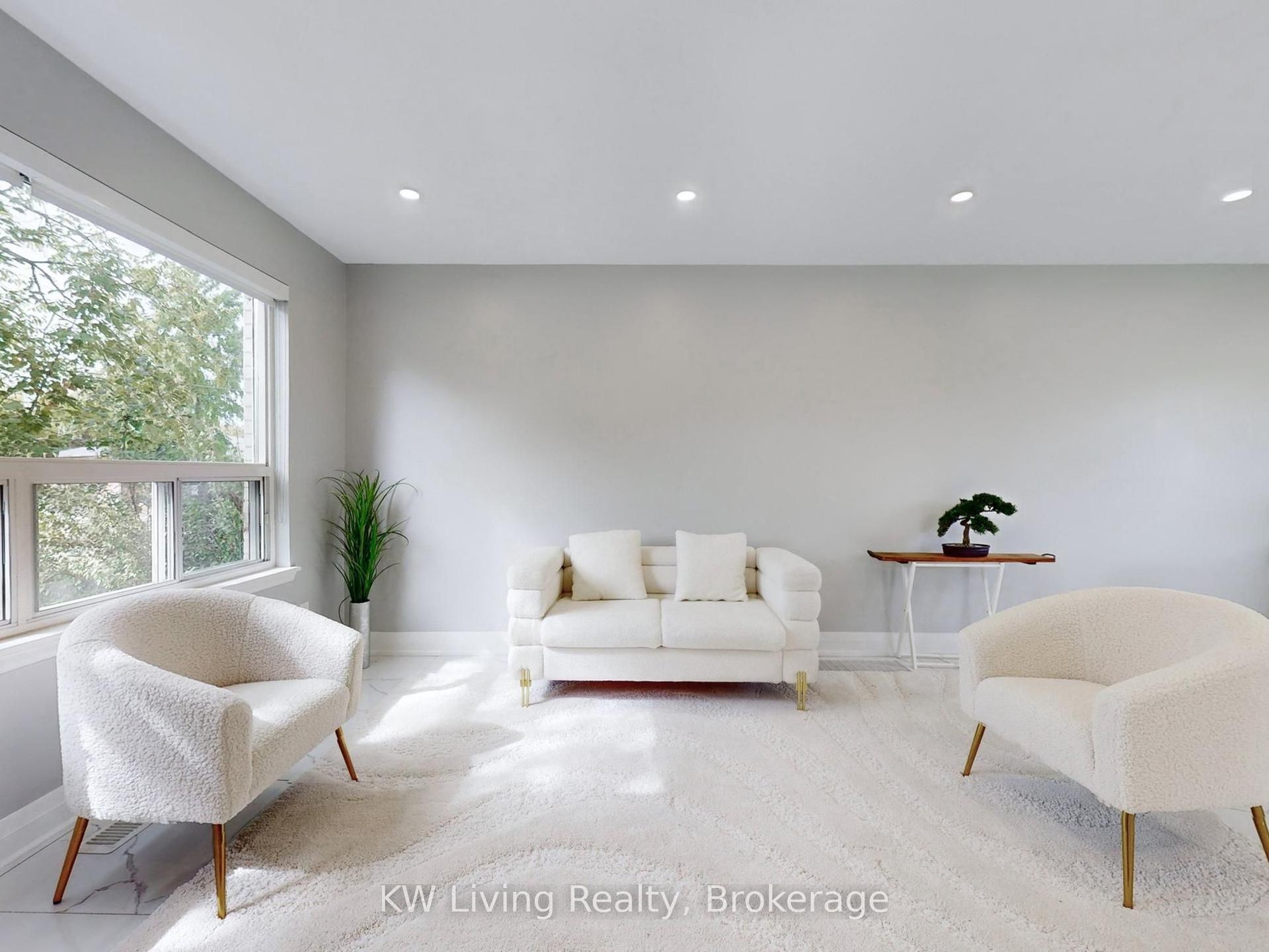 251 Mcconvey Drive, Richmond Hill — Semi-Detached for lease, photo 1