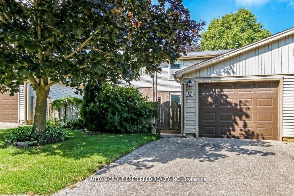 10 Berkshire Court — photo 1