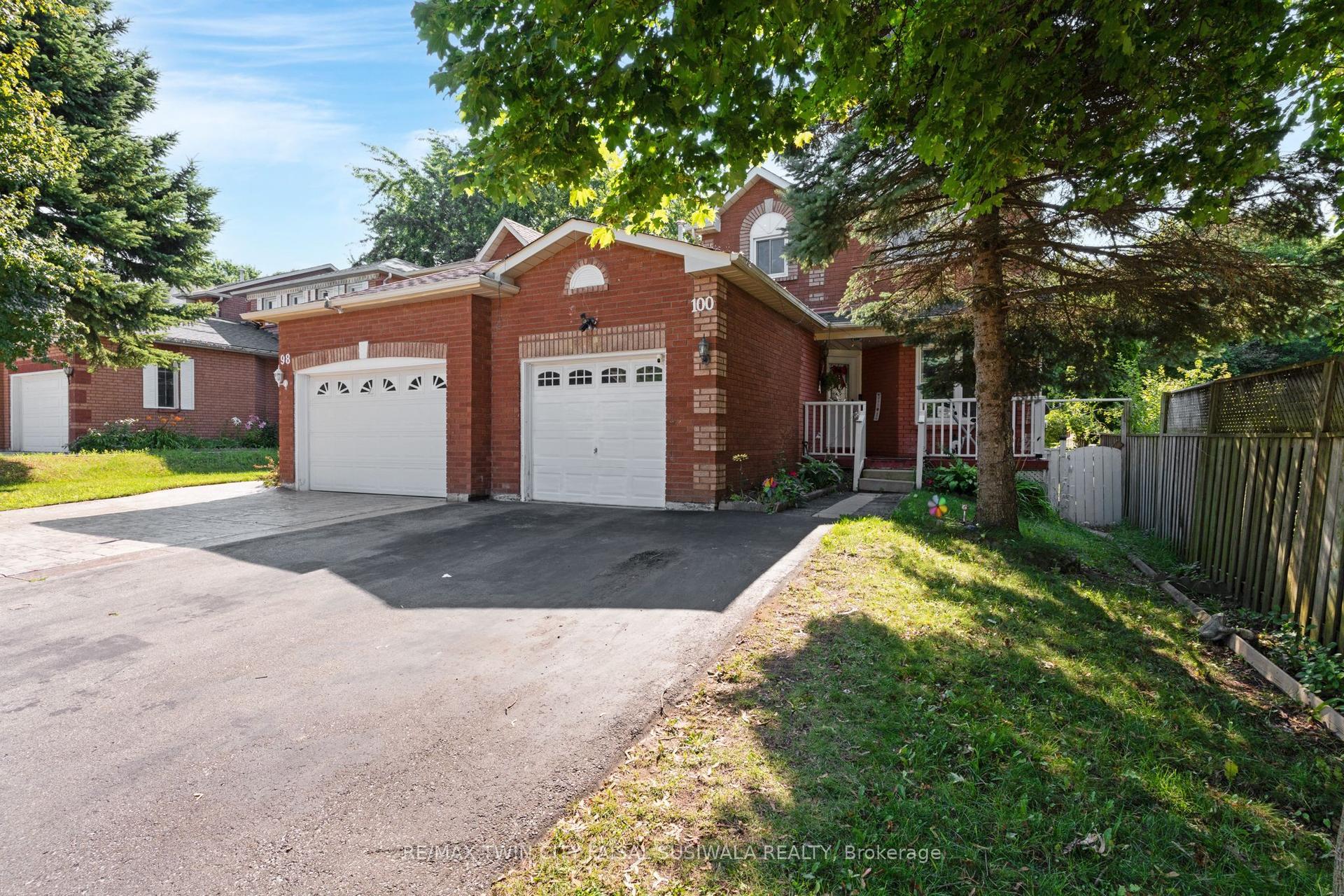 100 Anglerock Drive, Cambridge — Detached for sale, photo 1