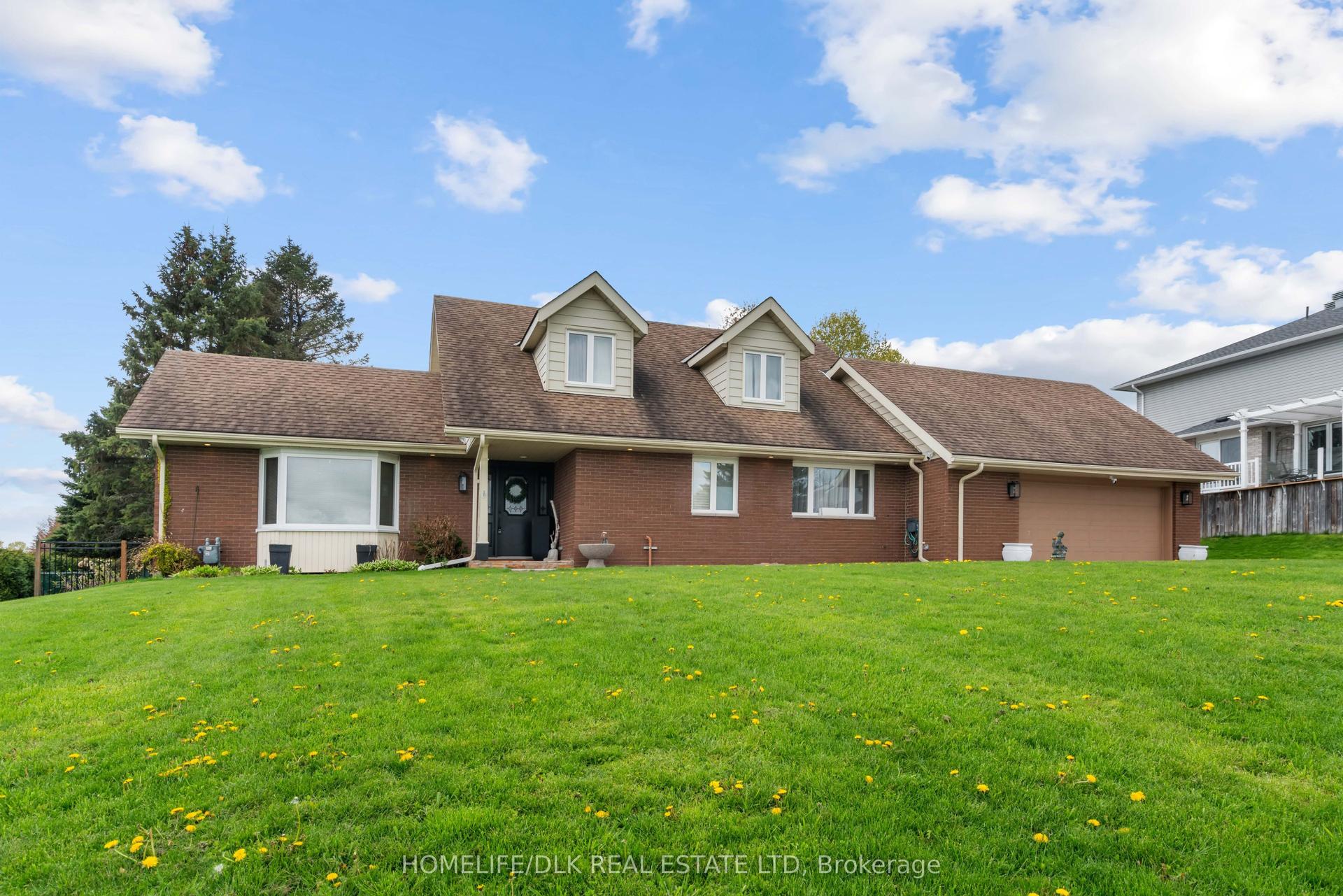 1102 Burnside Drive — photo 1