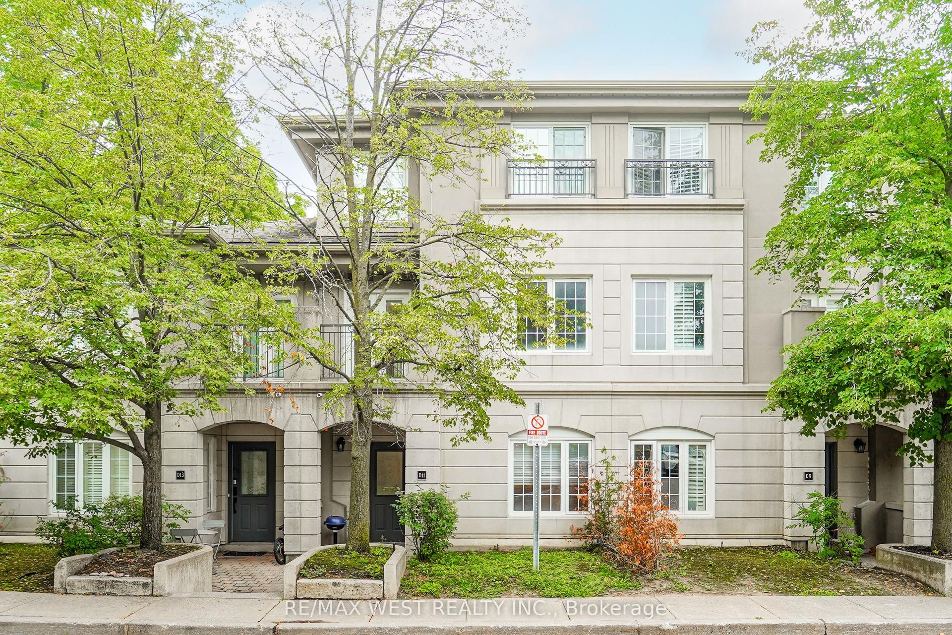 108 Finch Avenue W D11 #D11, Toronto — Condo Town for sale, photo 1