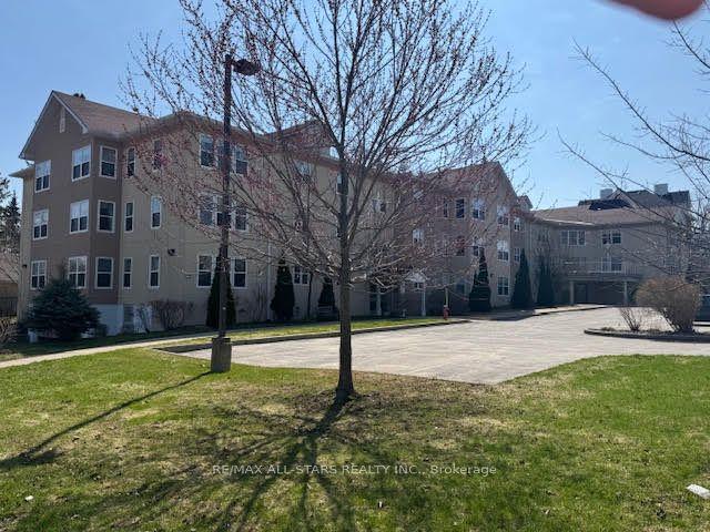 8 Huron Street 303 #303 — photo 1