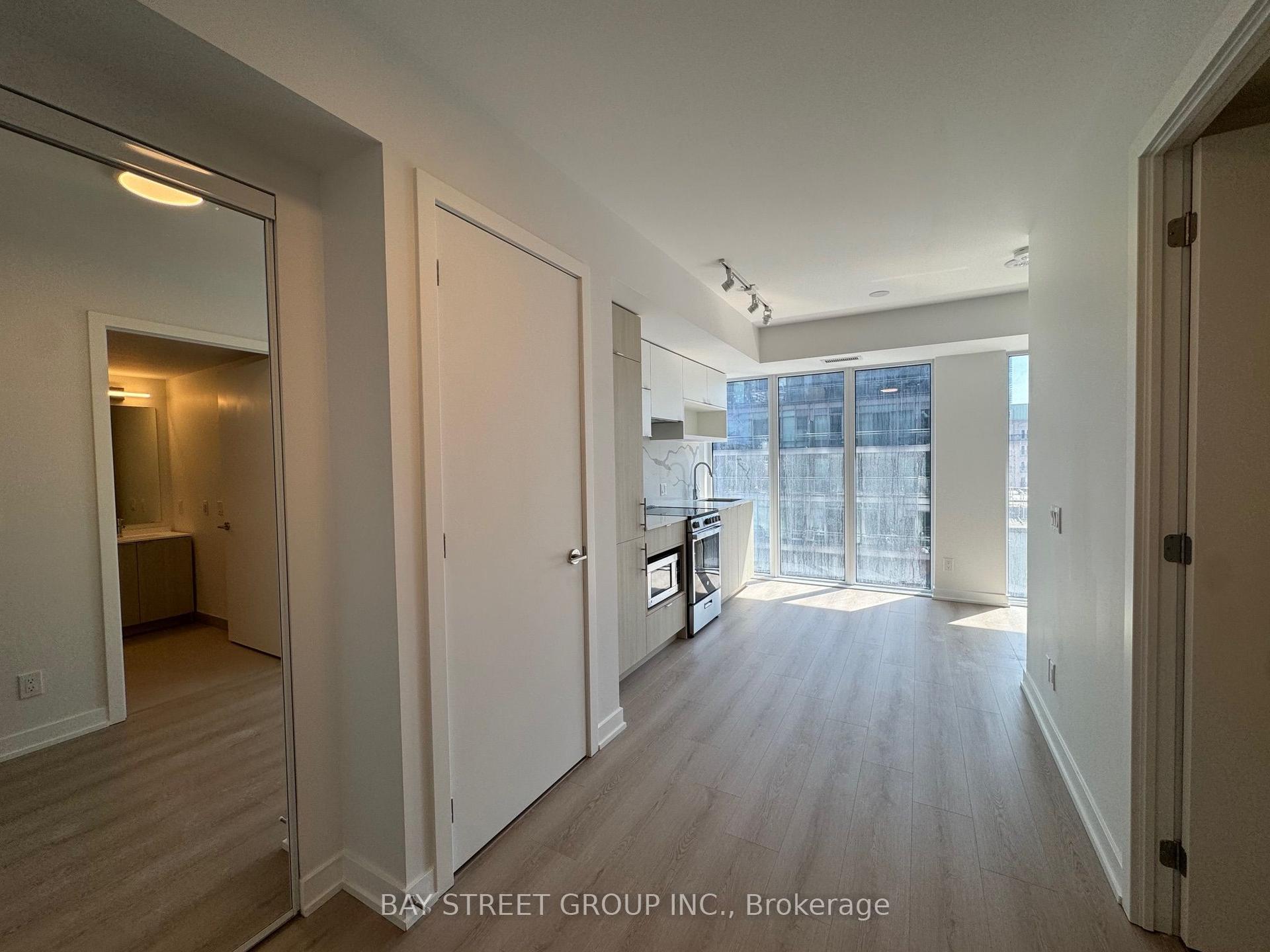 100 Queen Street E 907 #907 — photo 1