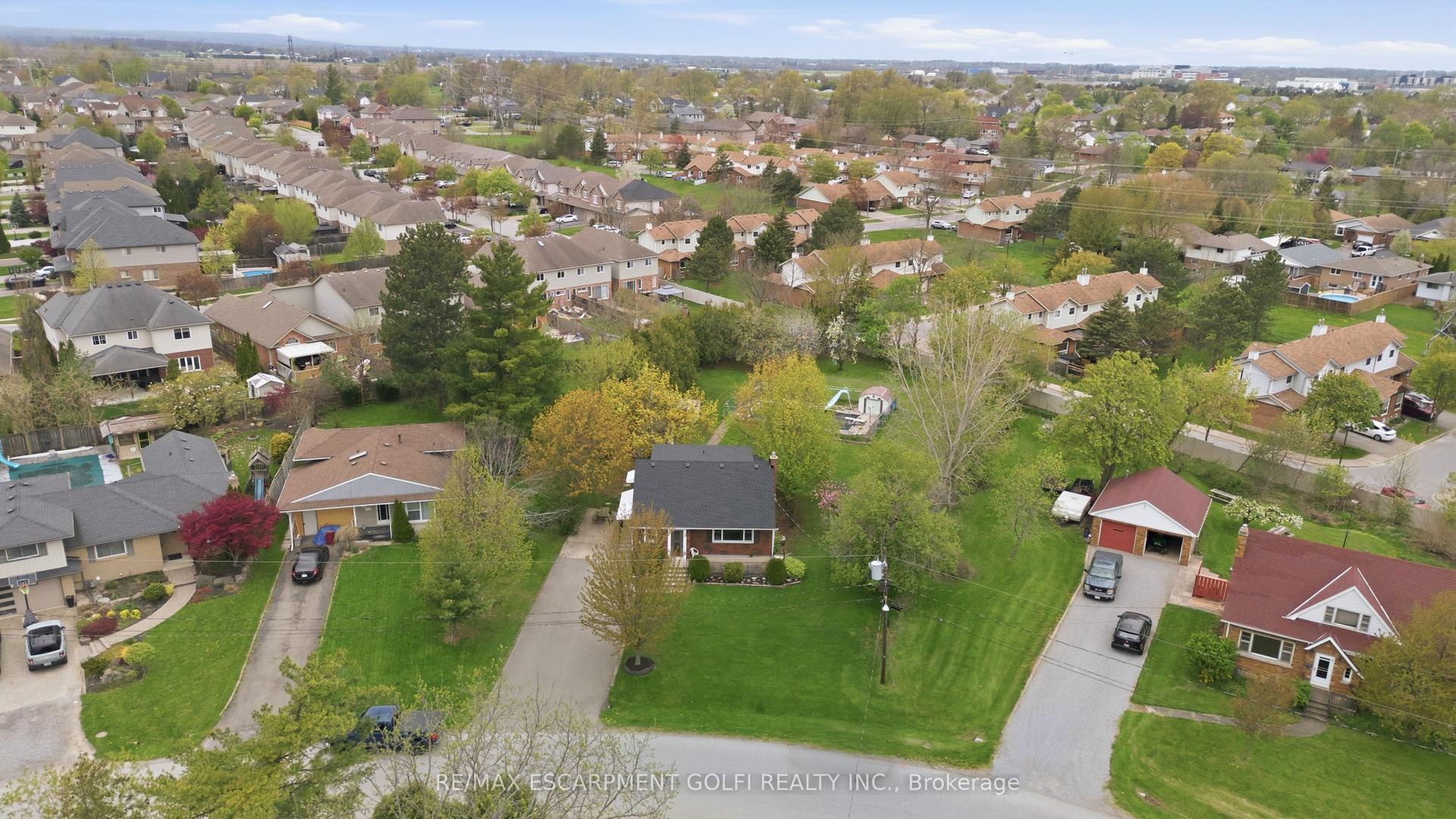 12 Valley Road, St. Catharines — Detached for sale, photo 1