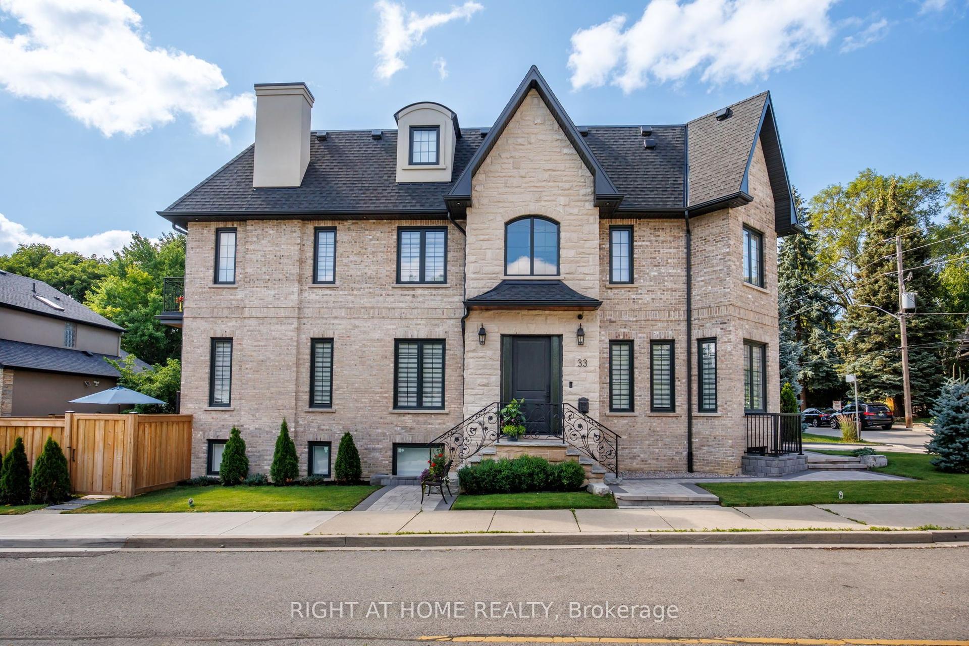 33 Thorndale Avenue, Toronto — Detached for sale, photo 1
