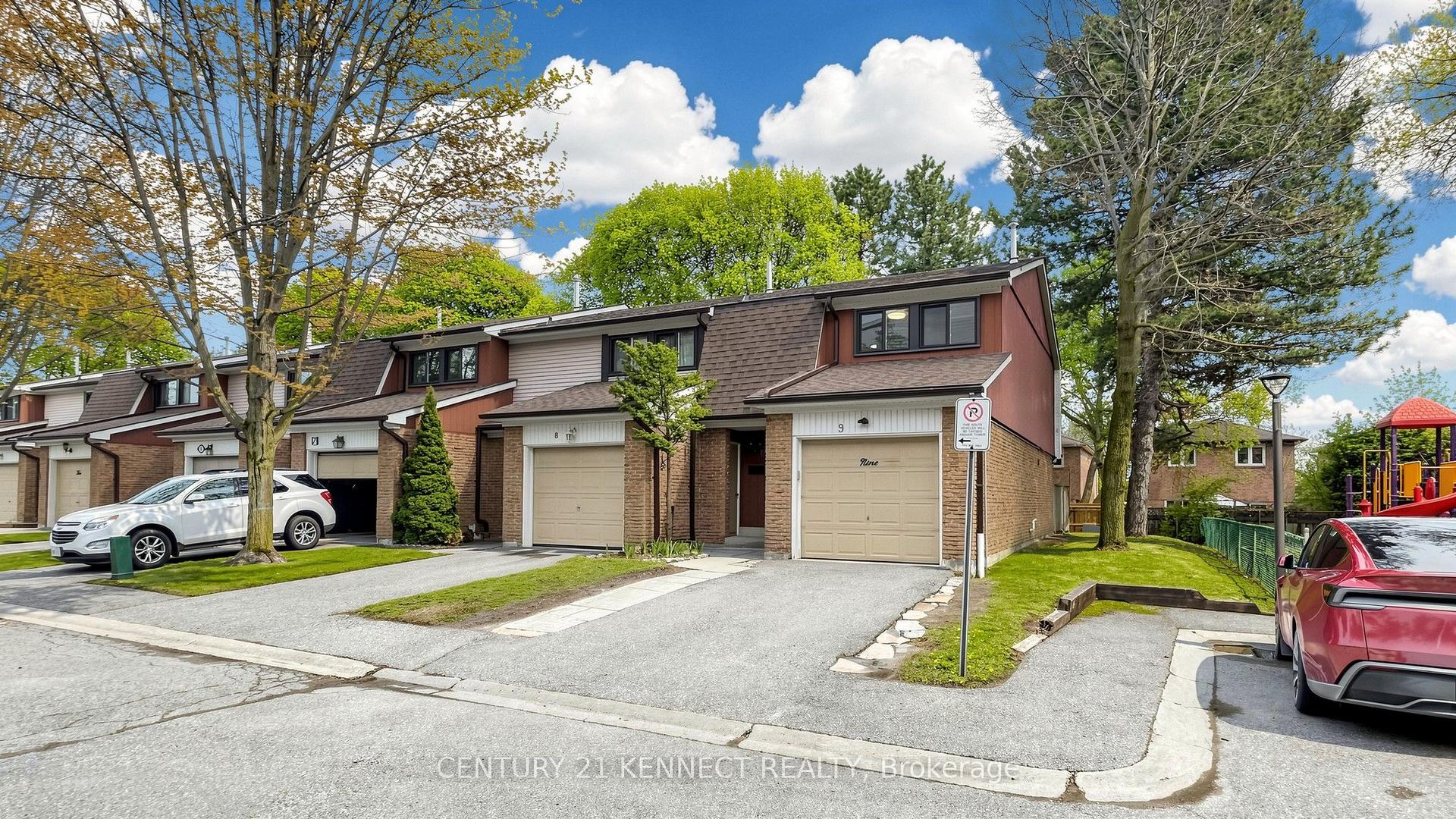 260 Avenue Road 9 #9 — photo 1