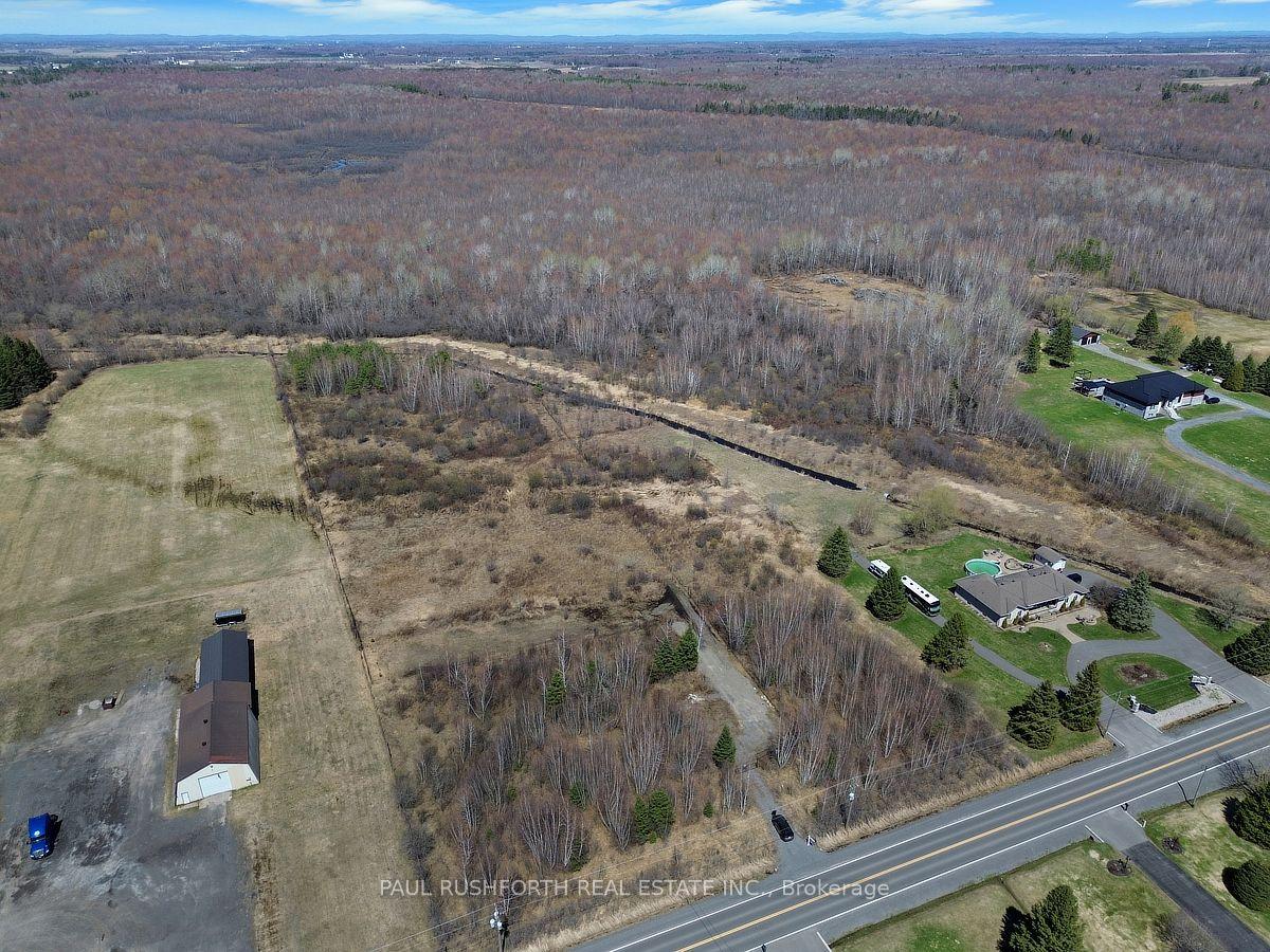 2667 Russland Road — photo 1