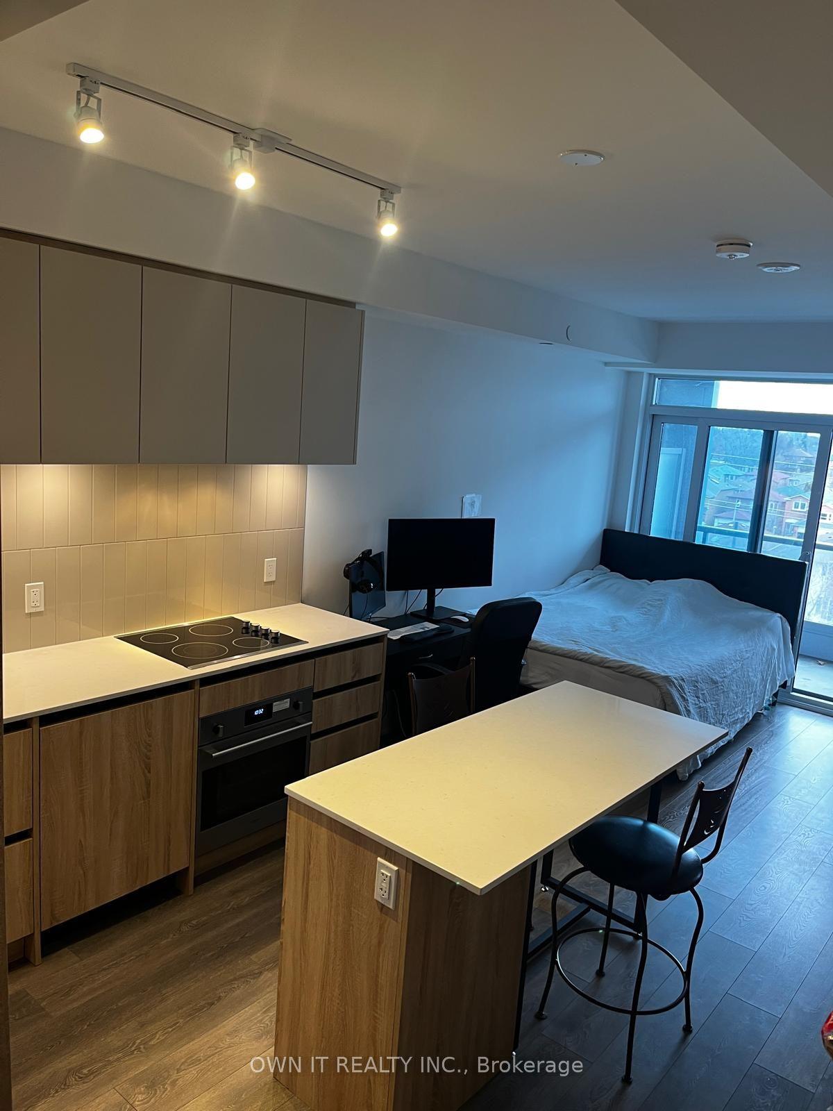 7950 Bathurst Street 513 #513 — photo 1