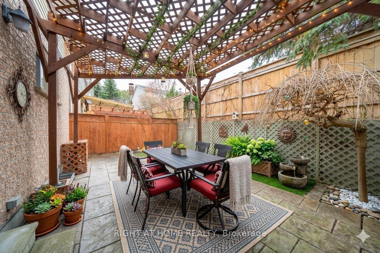 370 Riddell Court 21 #21 — photo 1