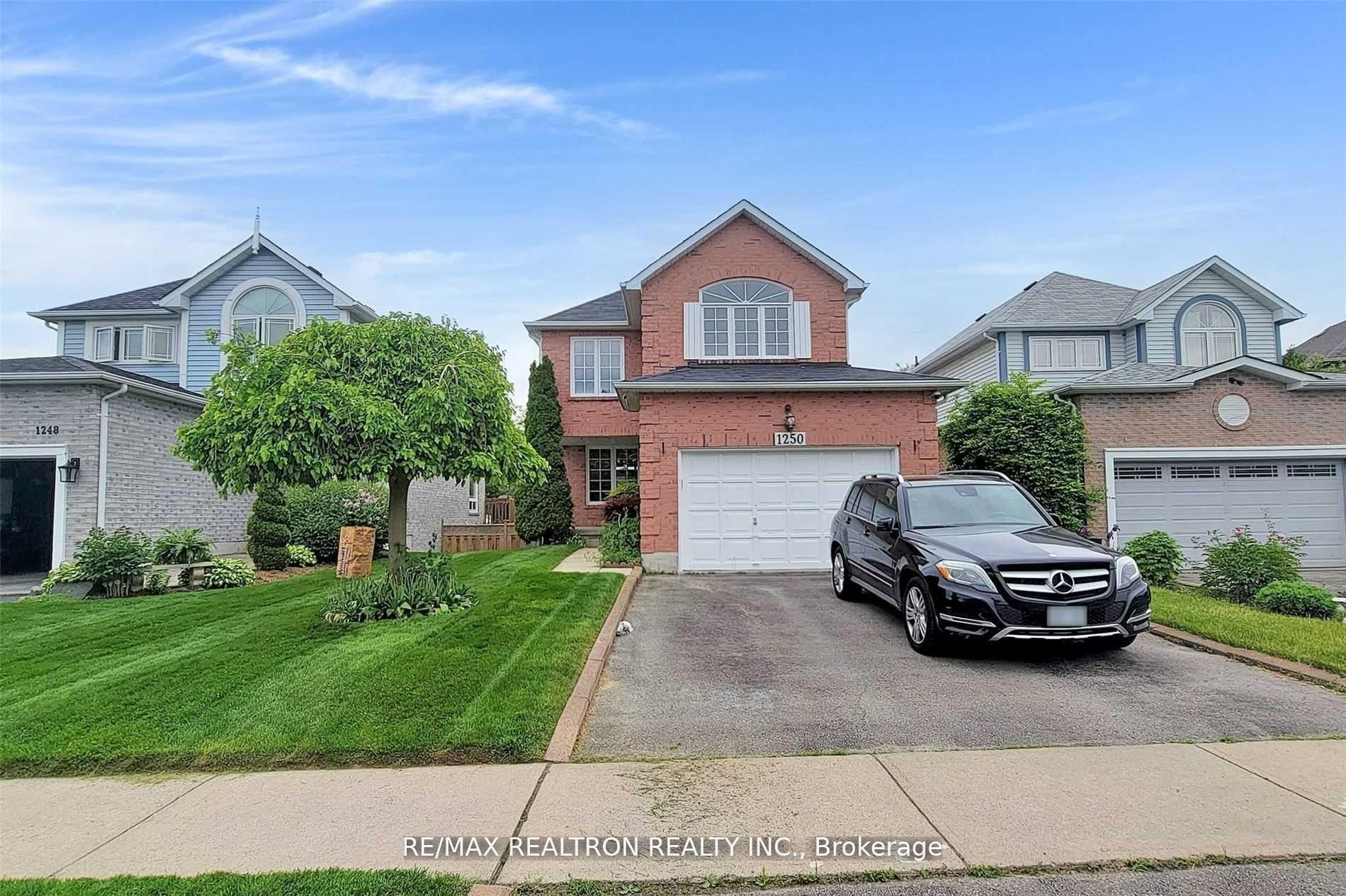 1250 Dartmoor Street #Lower ##Lower, Oshawa — Detached for lease, photo 1
