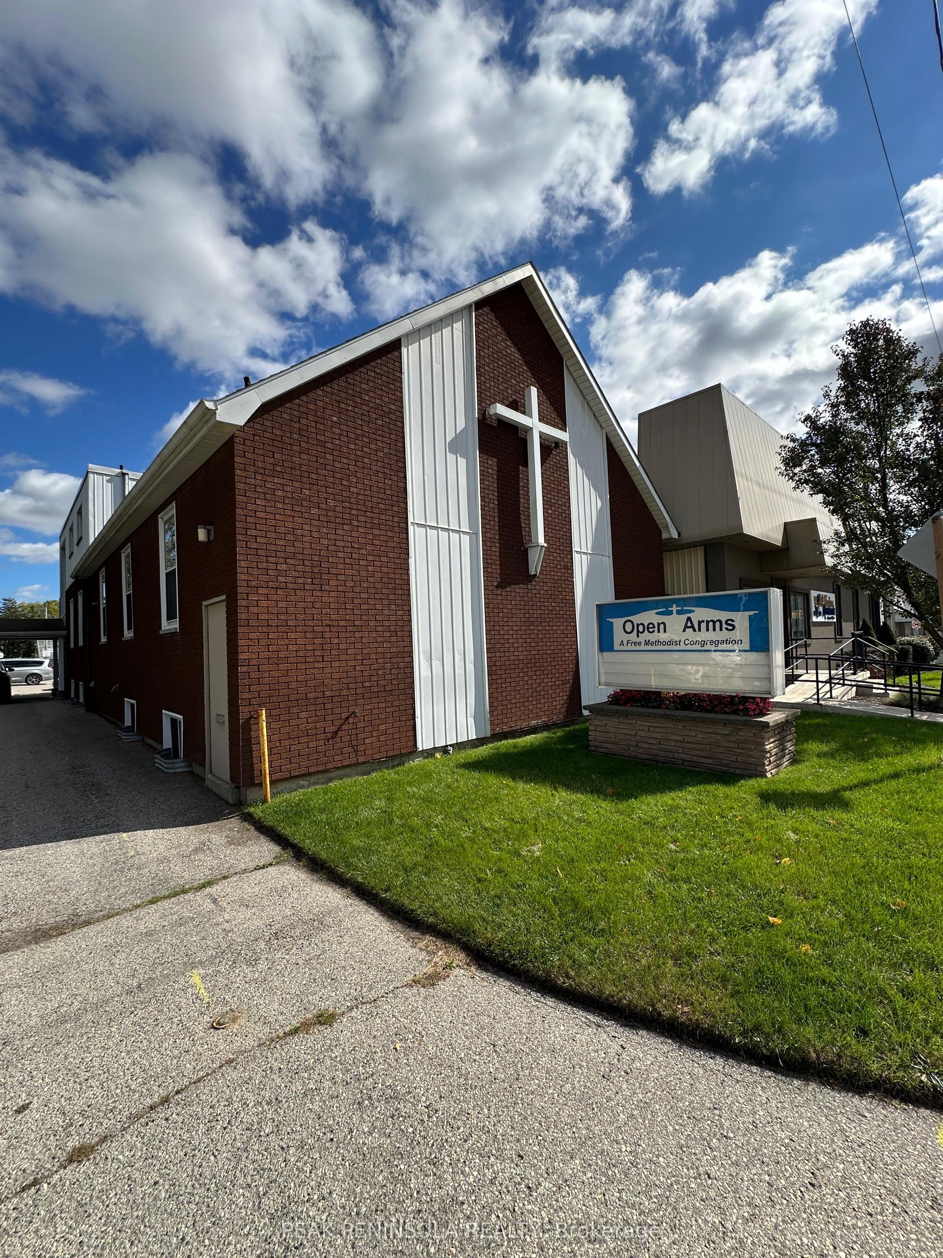 44 Tillson Avenue, Tillsonburg — Commercial for sale, photo 1