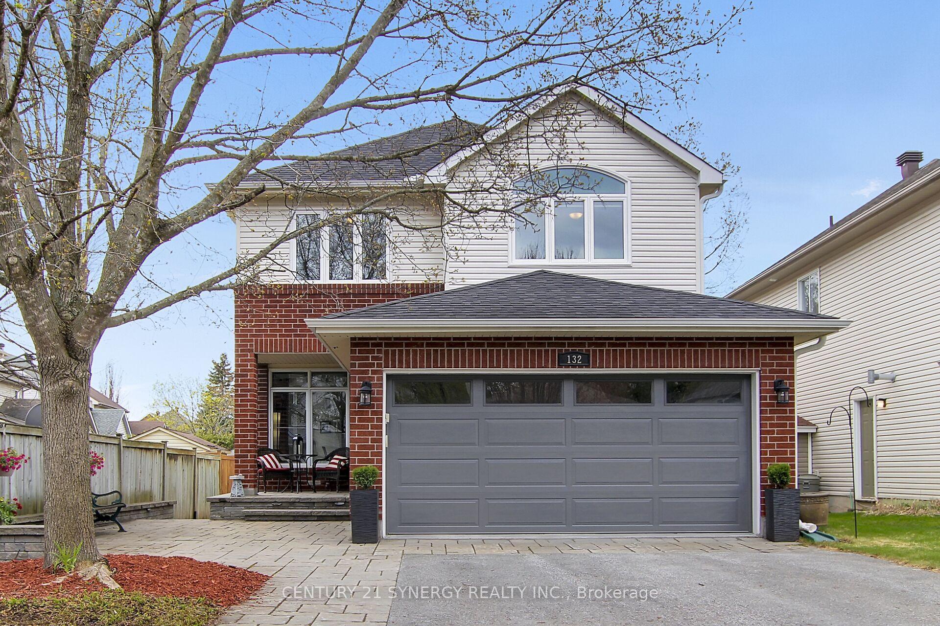 132 Springcreek Crescent — photo 1