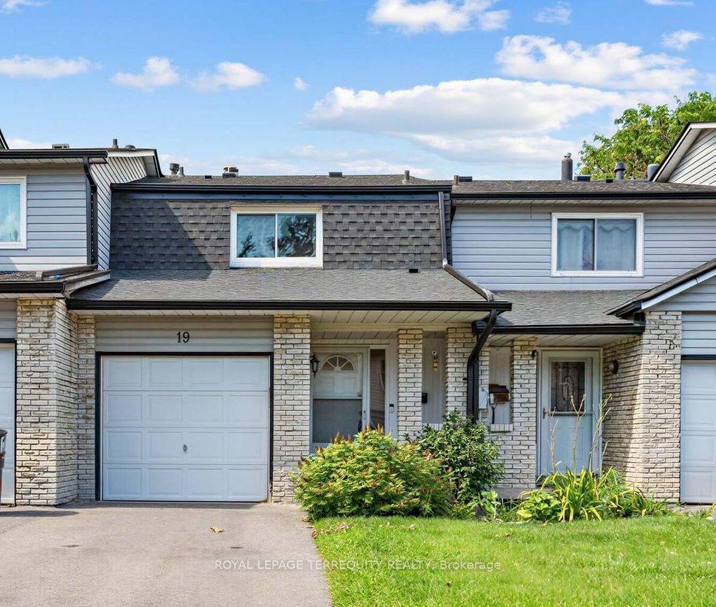 1330 Trowbridge Drive 19 #19, Oshawa — Condo Town for sale, photo 1