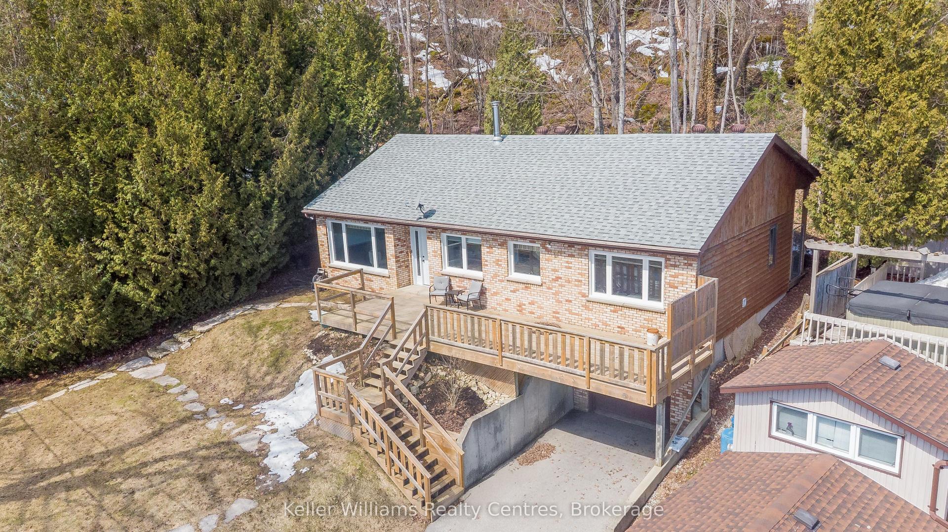 121 Mallory Beach Road — photo 1