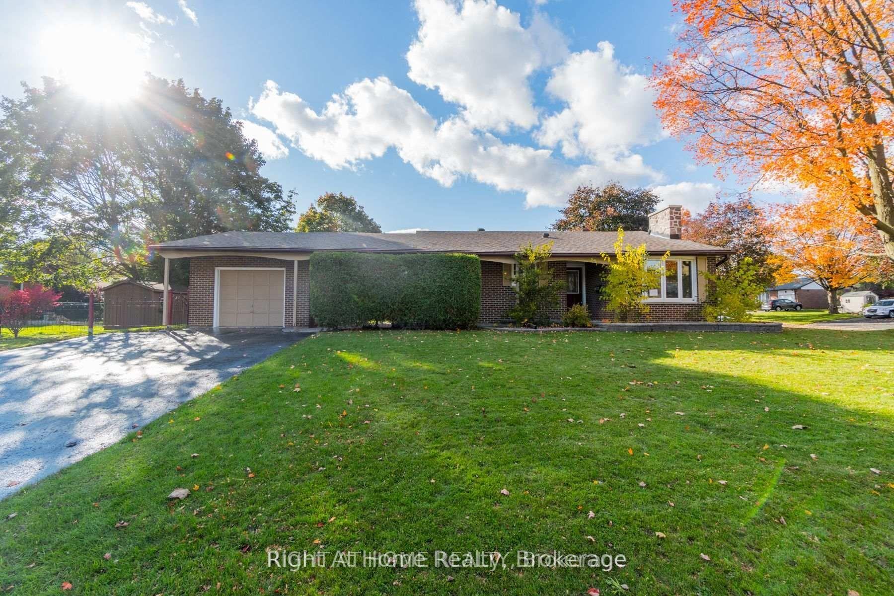 899 Florell Drive — photo 1