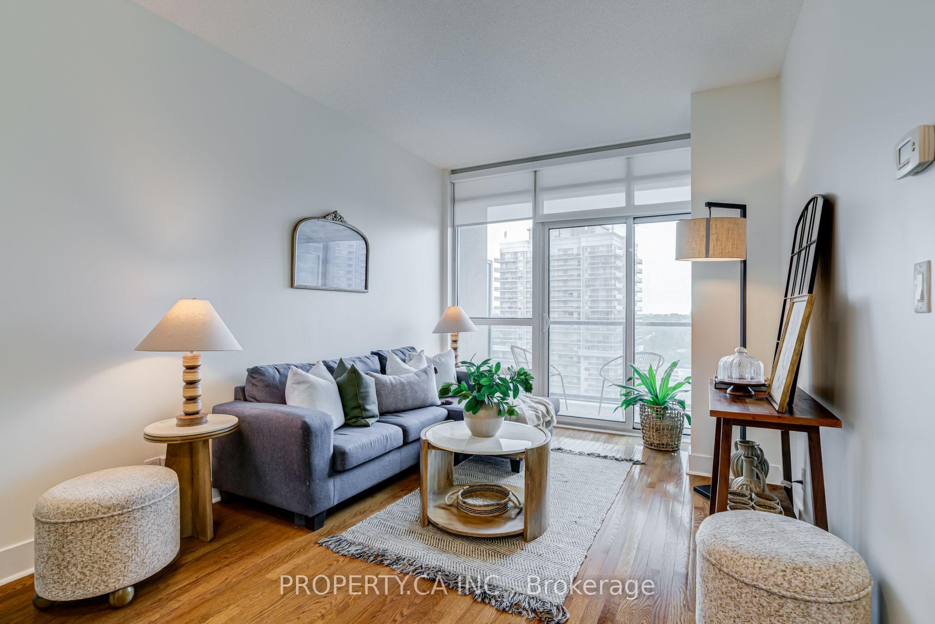 26 Norton Avenue 1111 #1111 — photo 1
