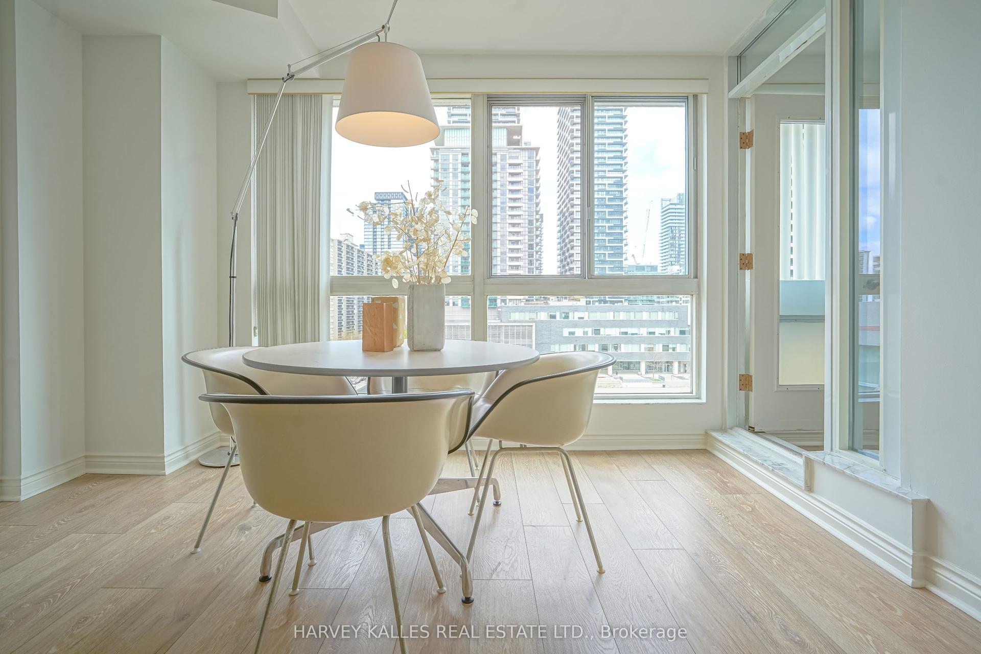 7 Broadway Avenue 609 #609 — photo 1
