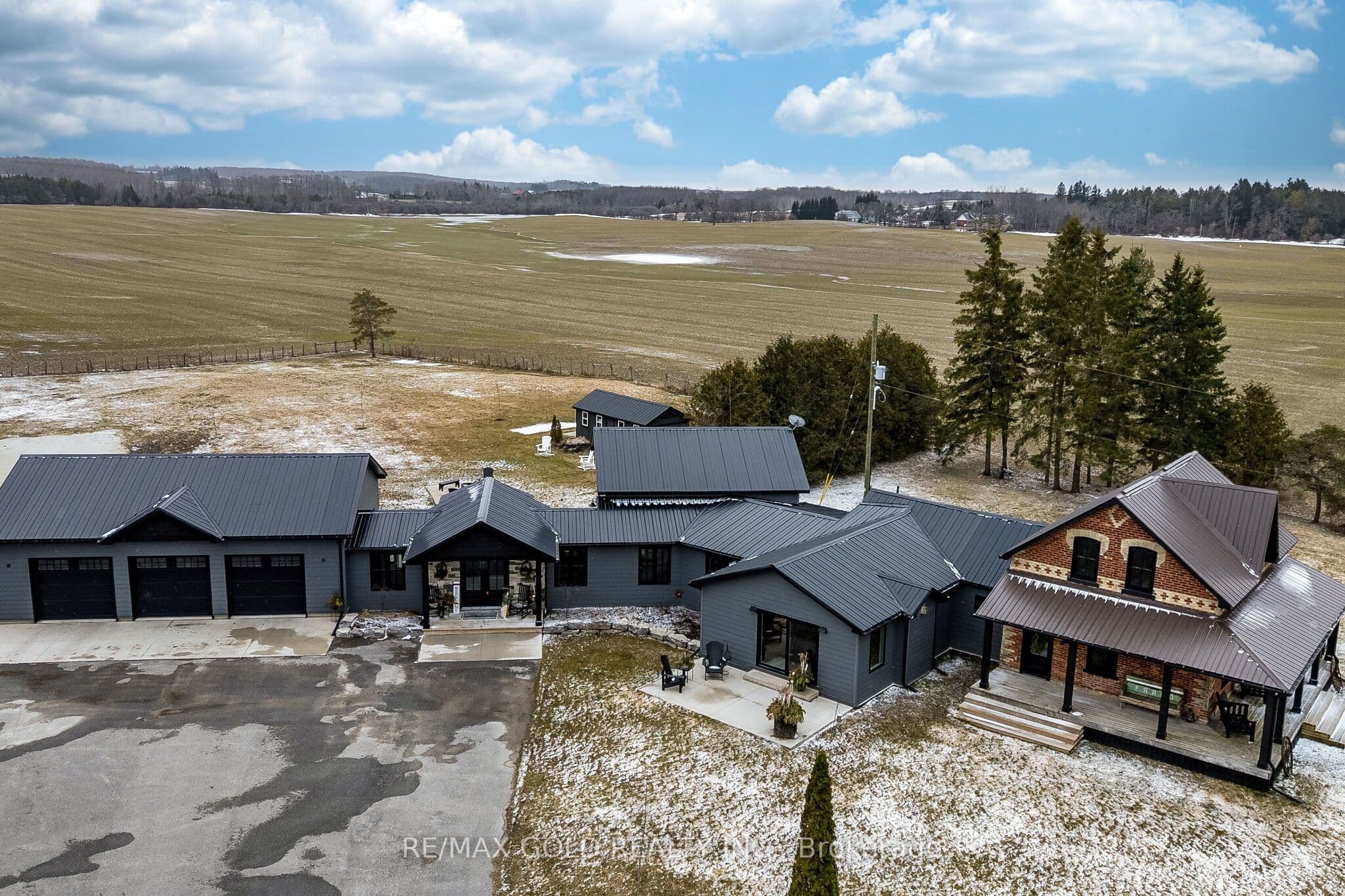 408082 Grey4 Road — photo 1