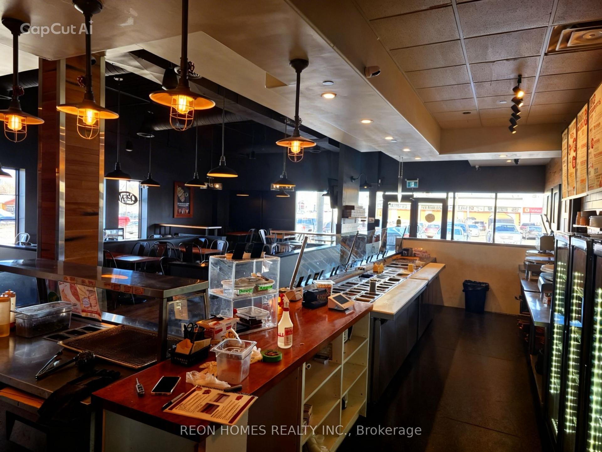 305 Front Street N — photo 1