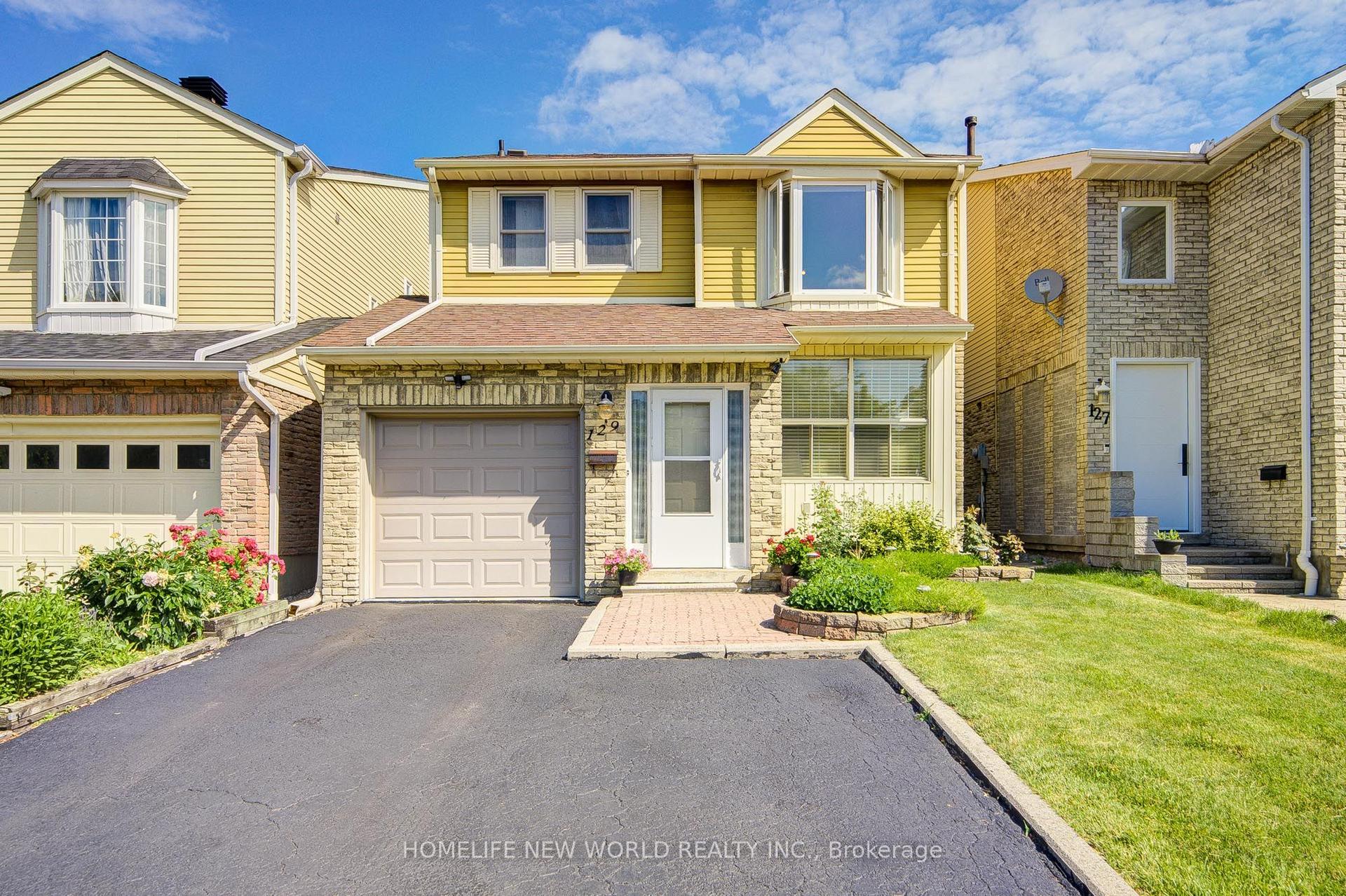 129 Sandyhook Square — photo 1