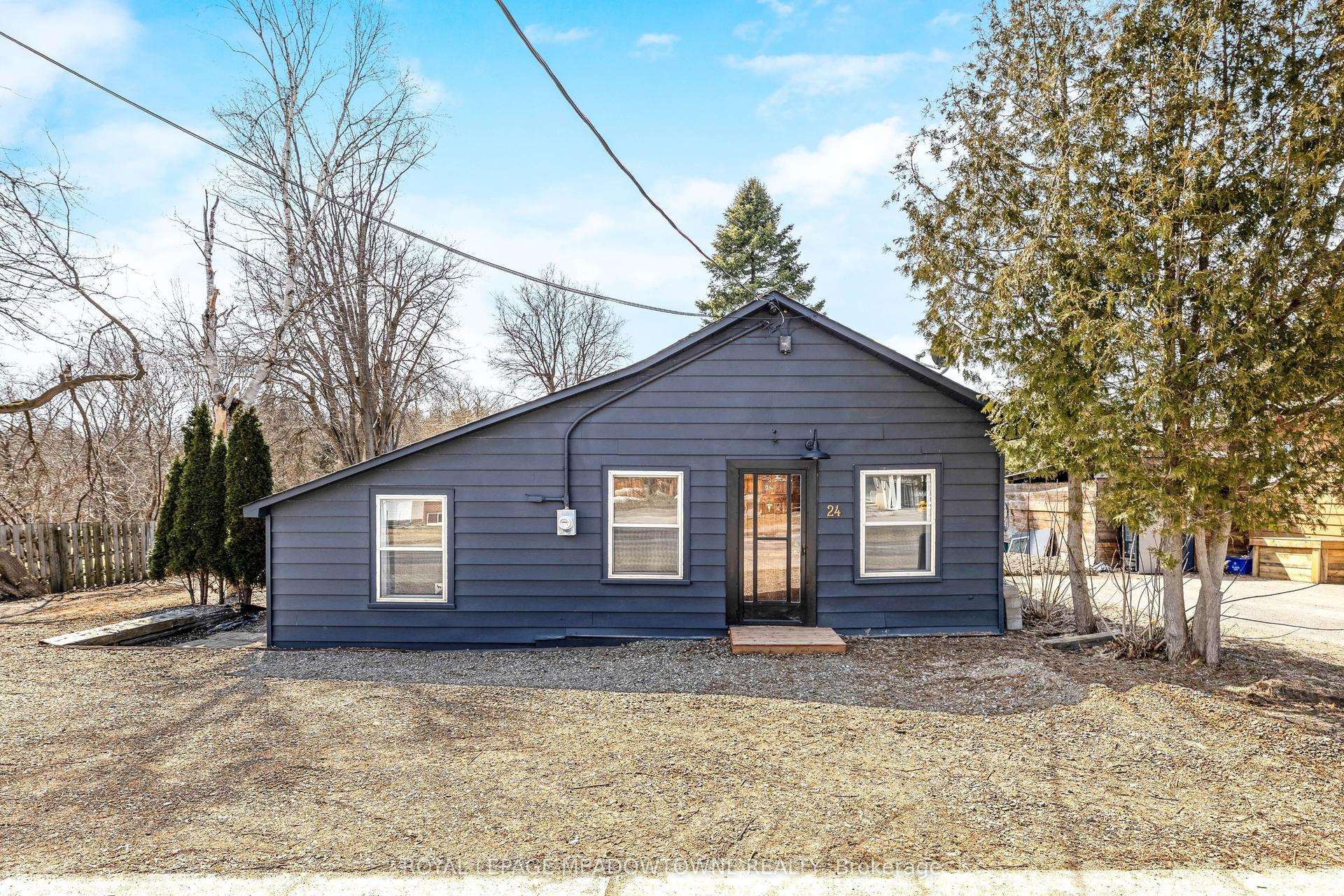 24 Trafalgar Road — photo 1