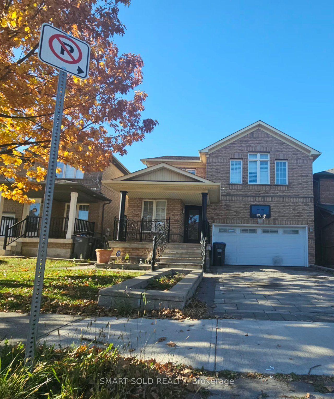 10 Fairhill Avenue # Main + 2nd floor ## Main + 2nd floor, Brampton — Detached for lease, photo 1