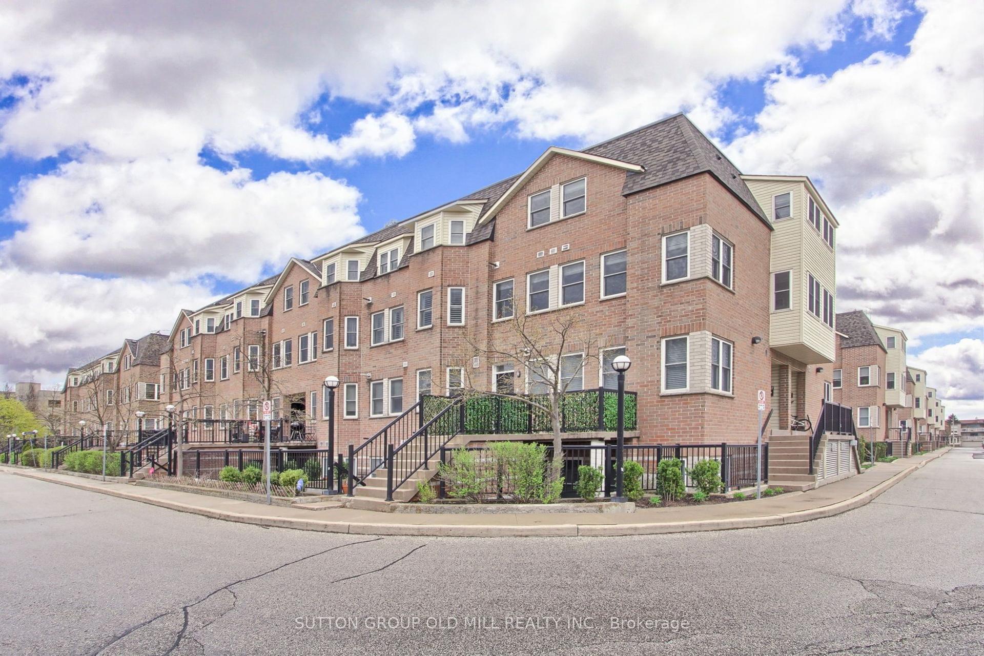 760 Lawrence Avenue W 167 #167, Toronto — Condo Town for sale, photo 1
