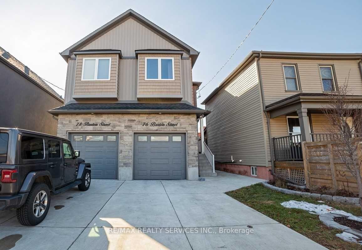 76 Burton Street, Hamilton — Semi-Detached for lease, photo 1