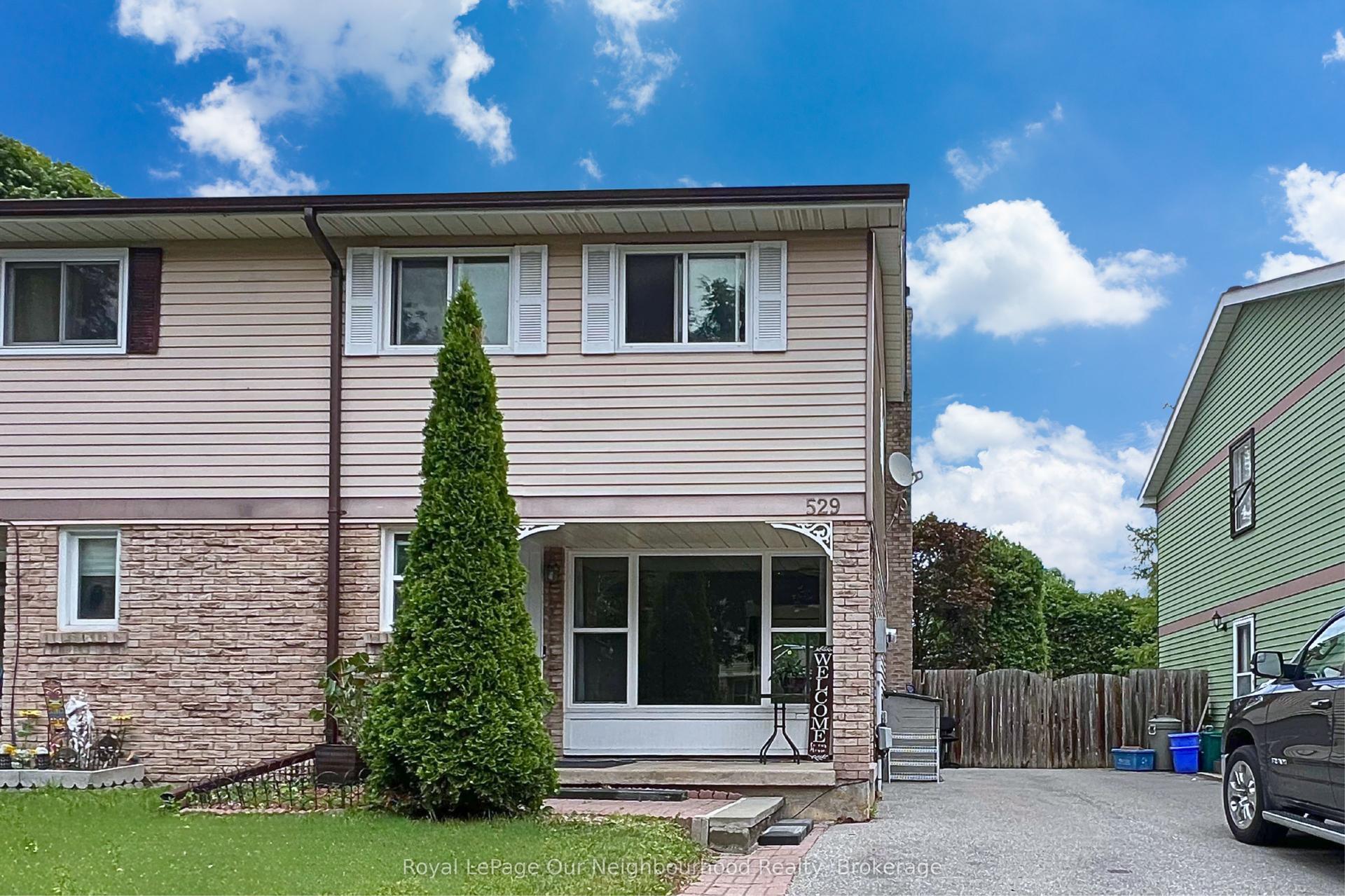 529 Lancelot Crescent — photo 1