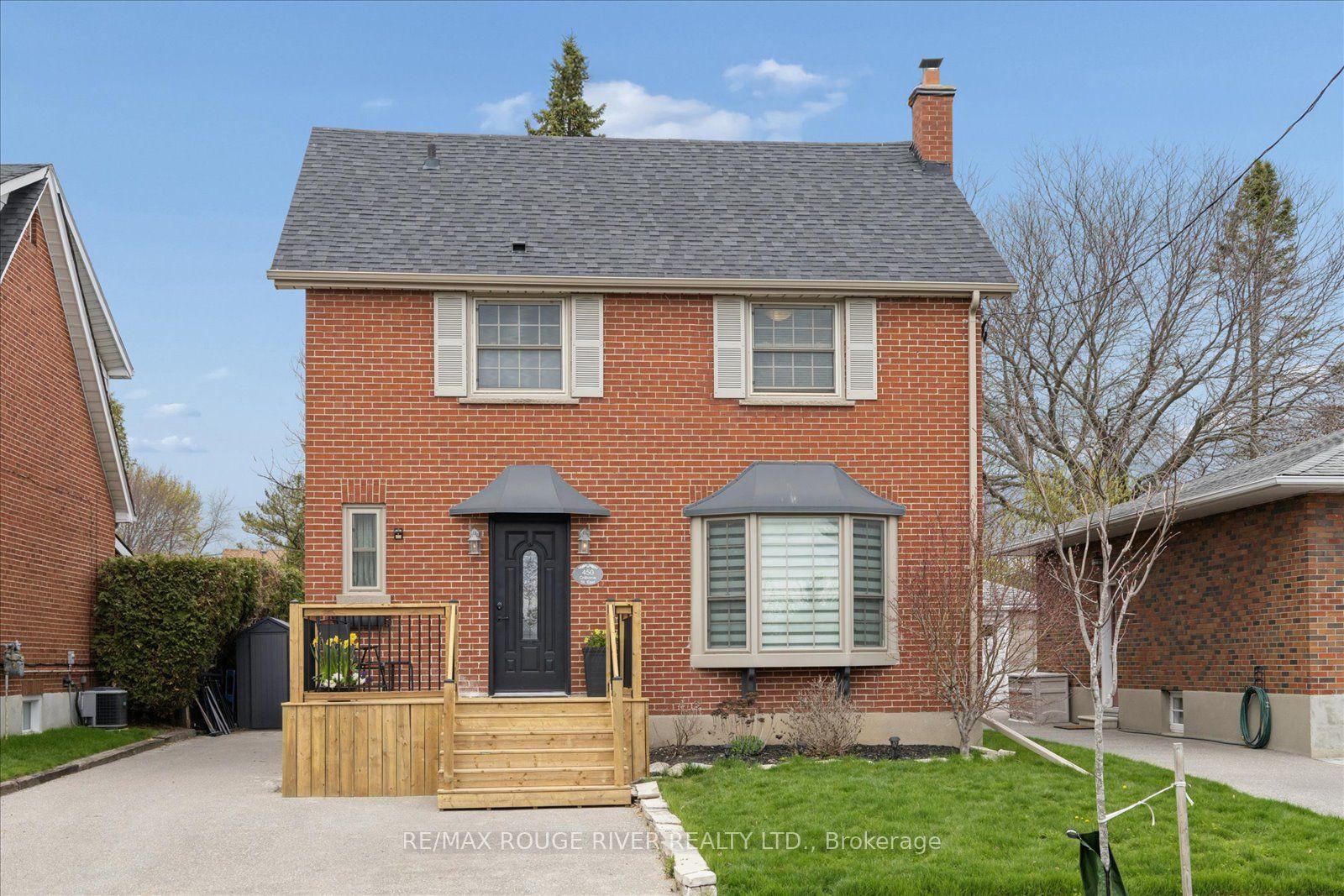 450 Colborne Street E — photo 1
