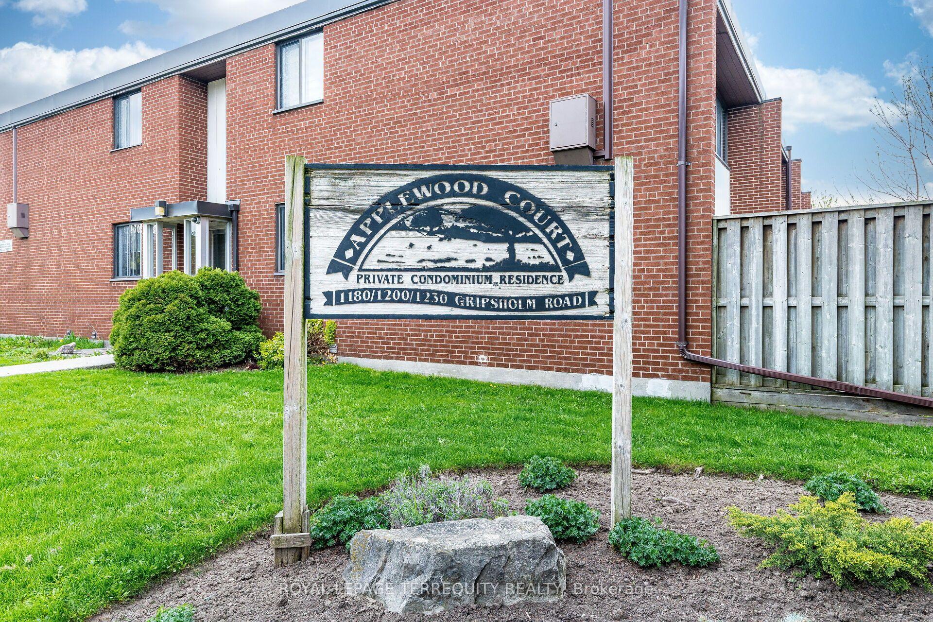 1230 Gripsholm Road TH#15 #TH#15 — photo 1