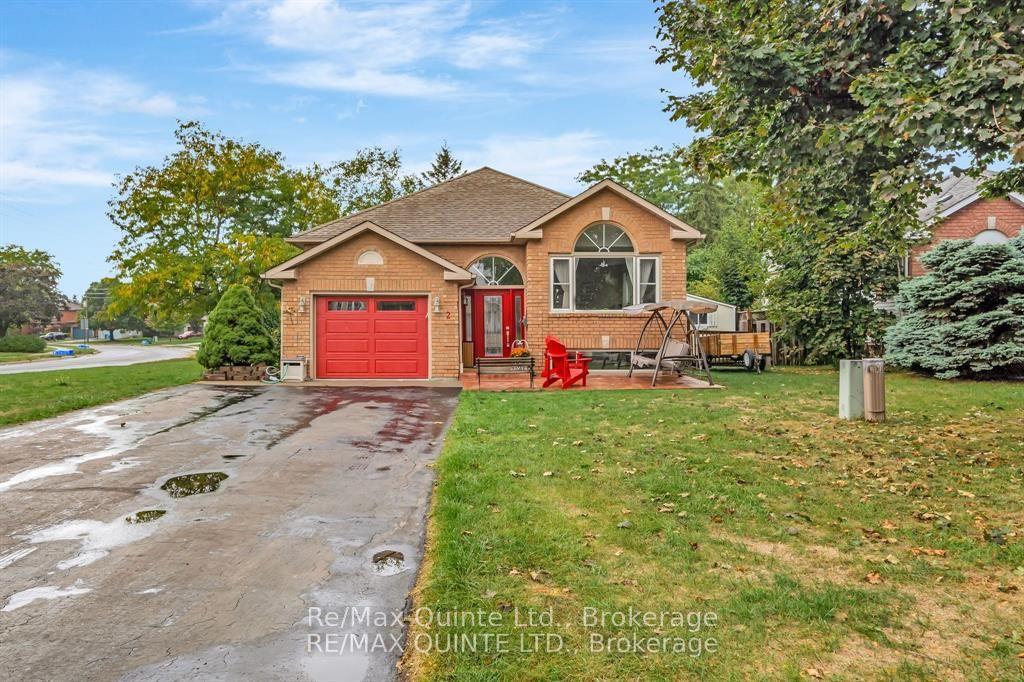 2 Marchmont Place, Belleville — Detached for lease, photo 1