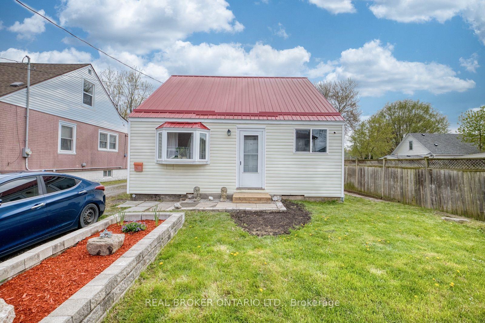 5298 Ottawa Avenue — photo 1