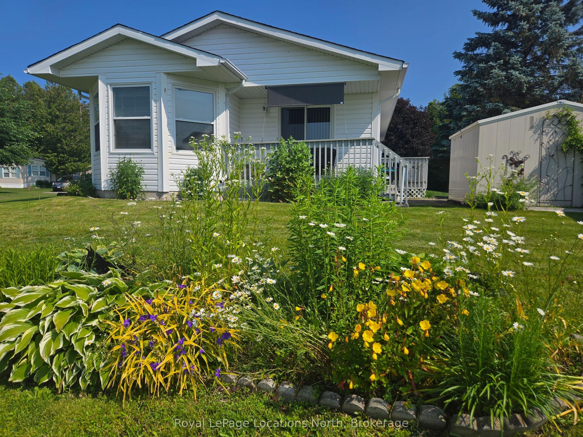 4 St James Place, Wasaga Beach — Detached for sale, photo 1