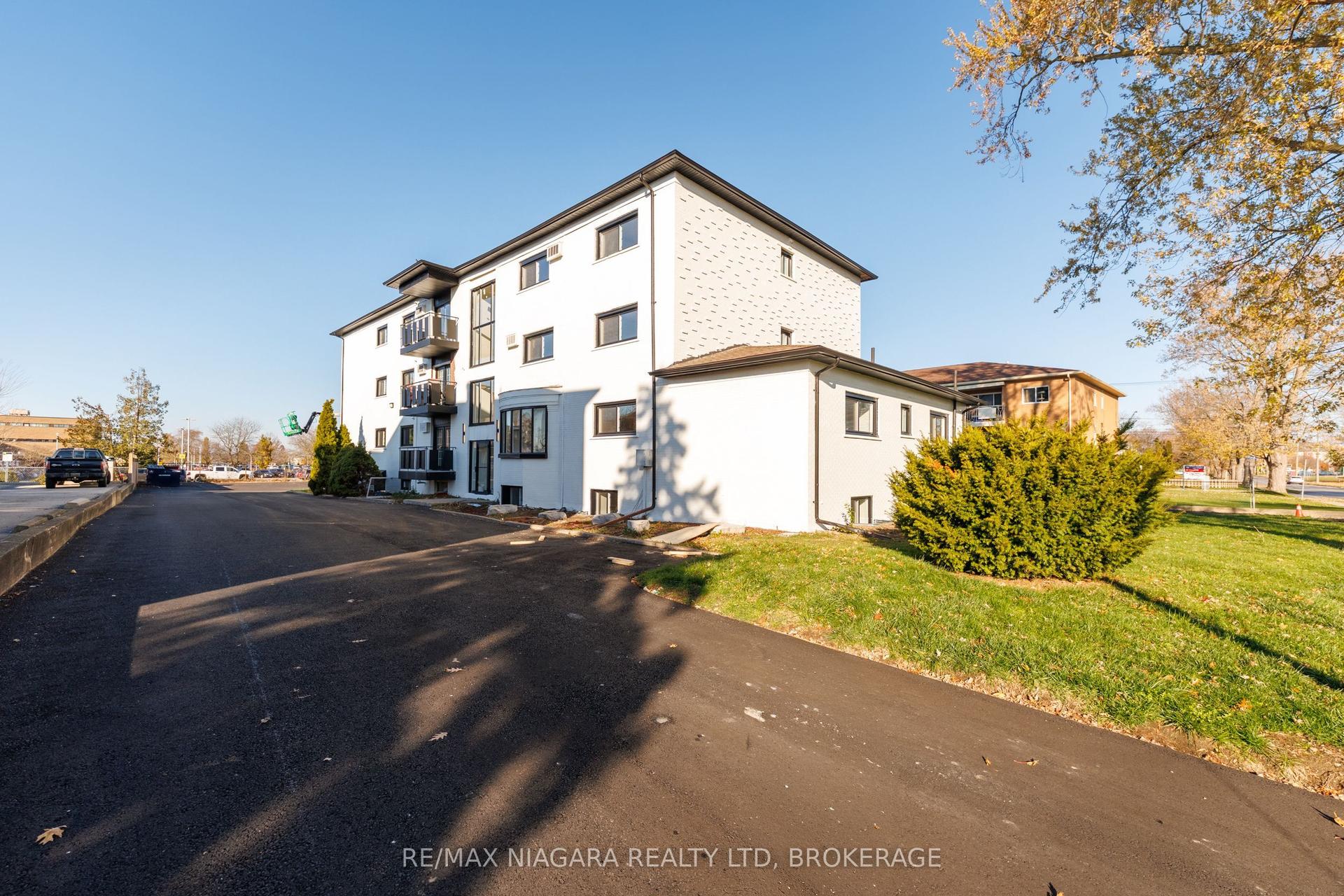 141 Plymouth Road Unit 12 #Unit 12 — photo 1